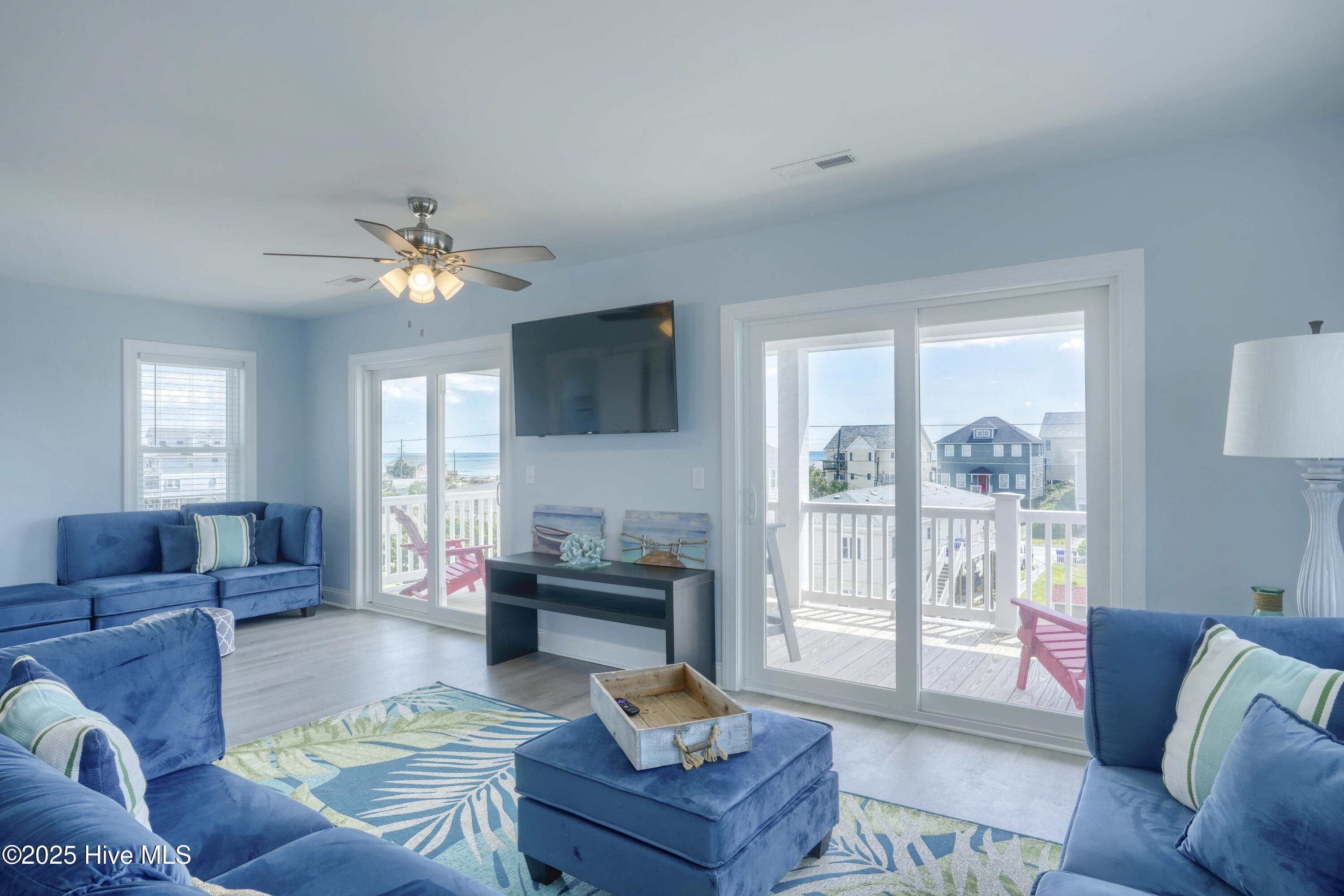 513 N Topsail Drive Property Photo 17