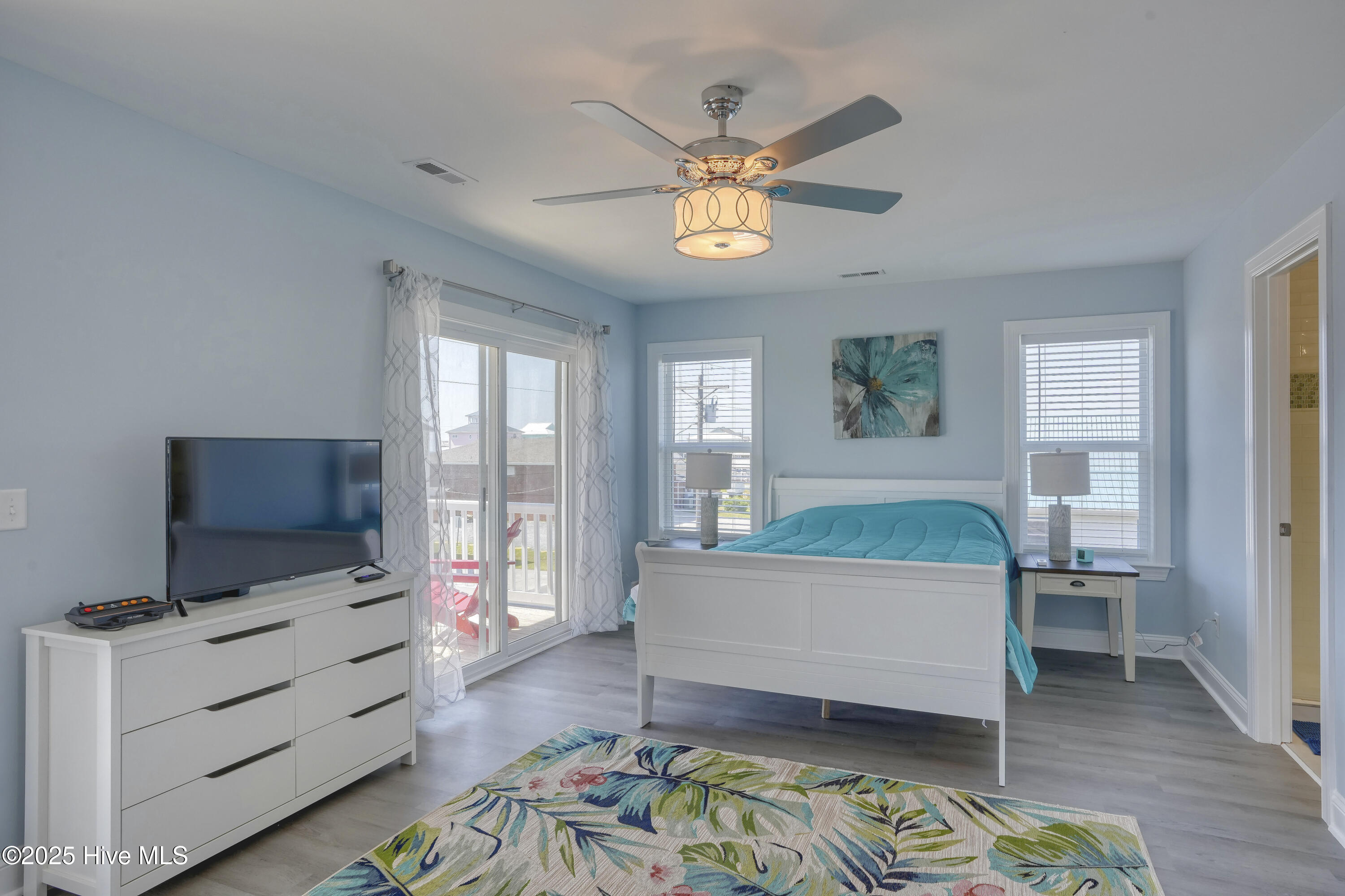 513 N Topsail Drive Property Photo 25