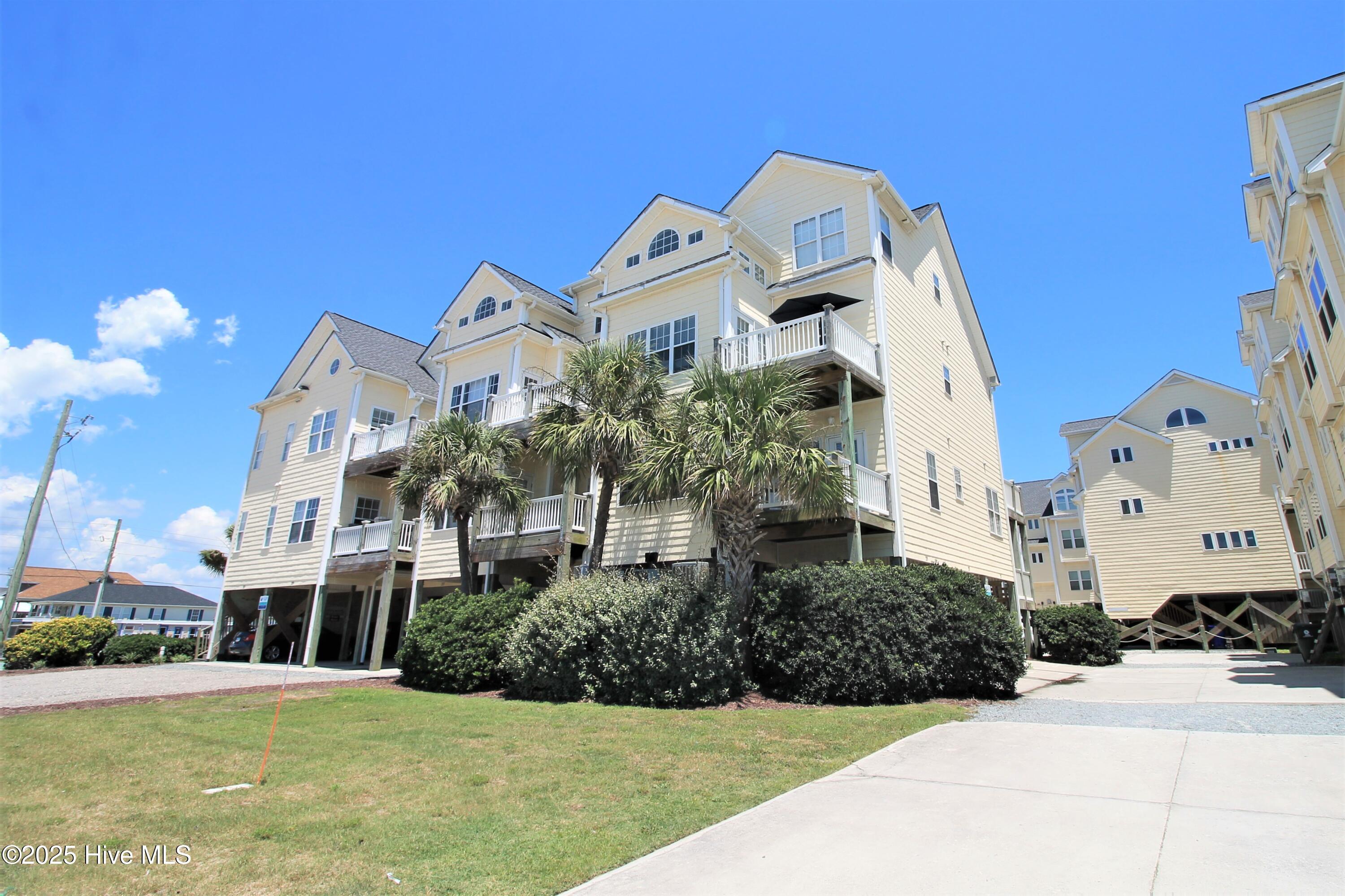 215 Summer Winds Place Property Photo