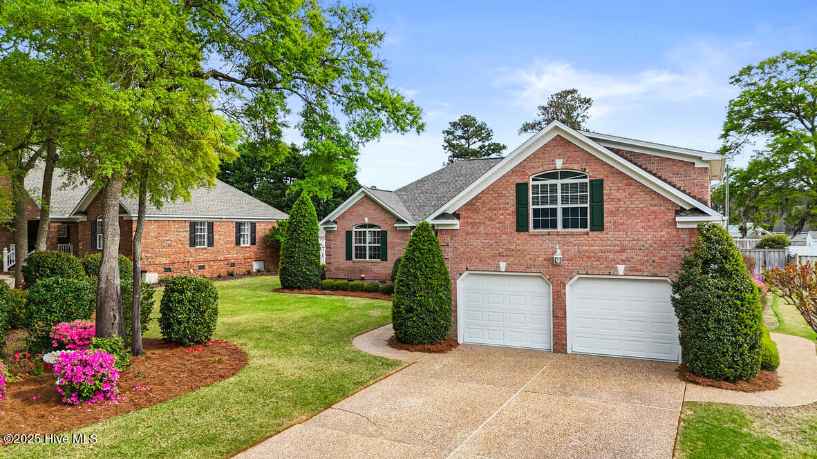 704 Sea Castle Court Property Photo 4