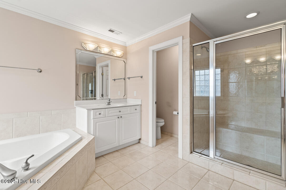 704 Sea Castle Court Property Photo 23