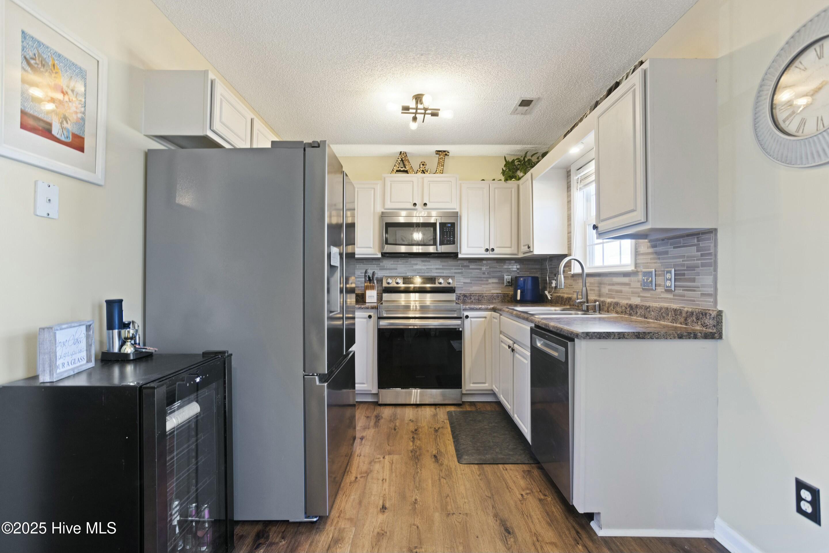 2705 Mascot Court Property Photo 12