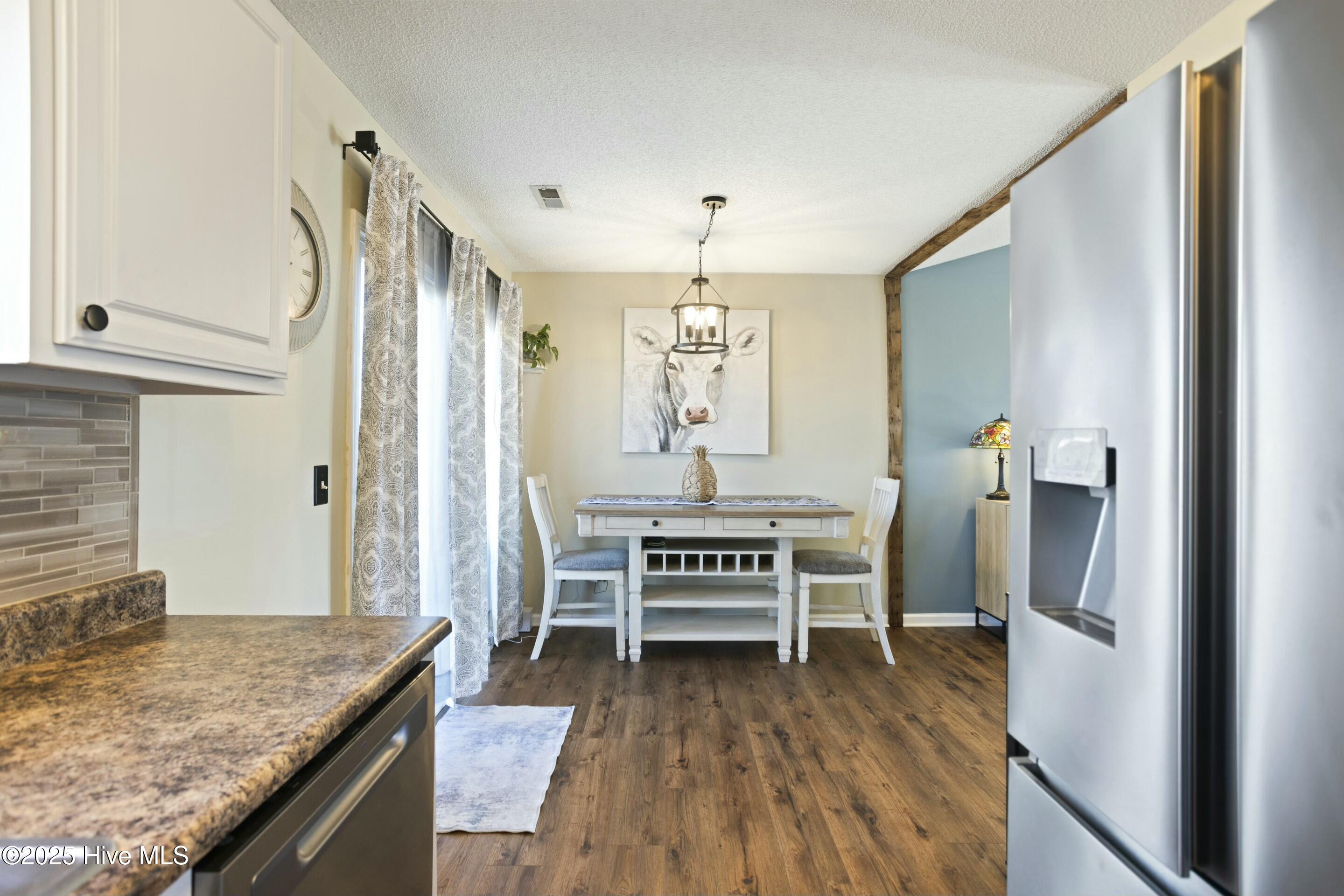 2705 Mascot Court Property Photo 15