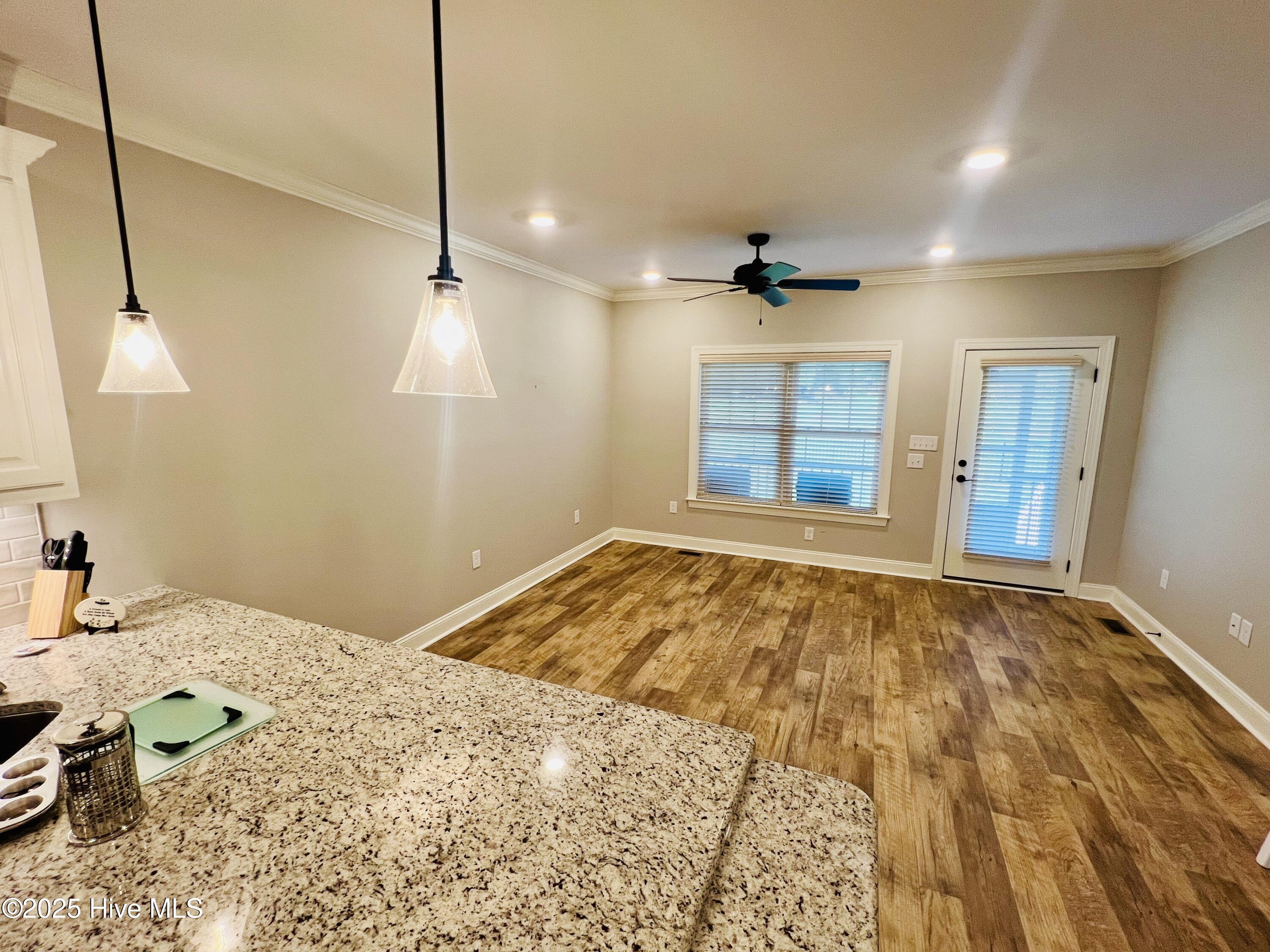 4915 Country Club Drive Property Photo 19