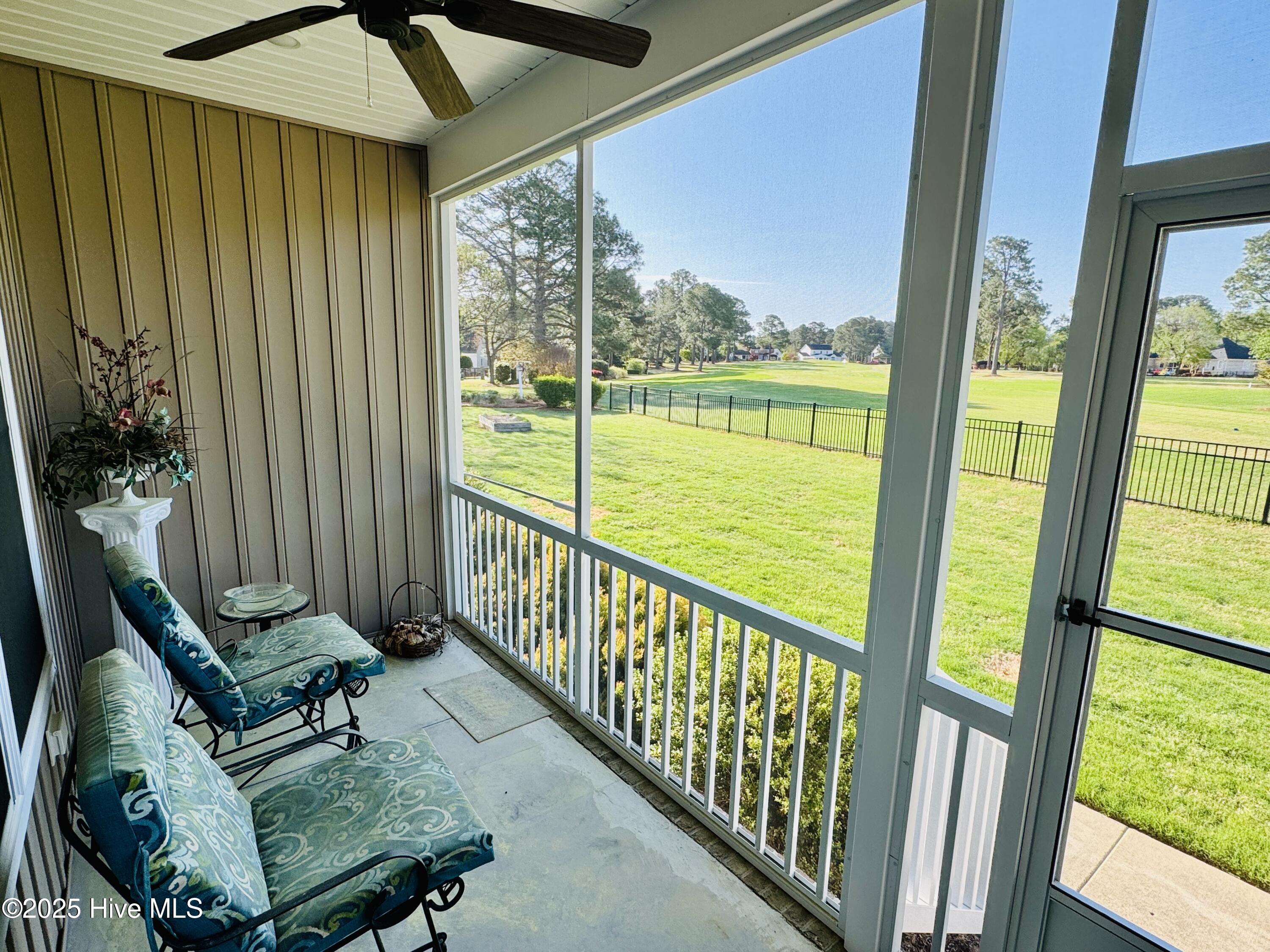 4915 Country Club Drive Property Photo 21