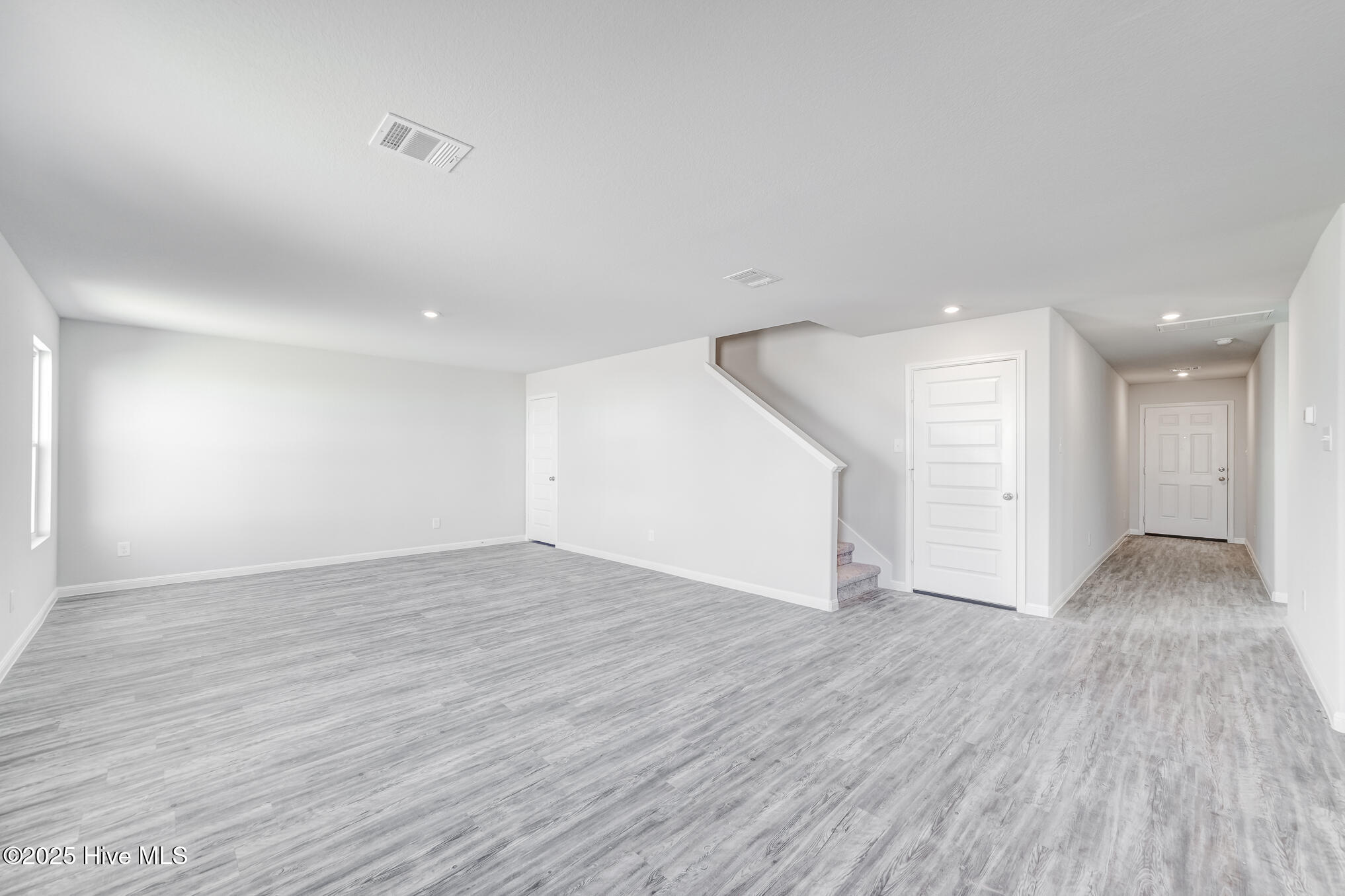 107 Institute Road Property Photo 6
