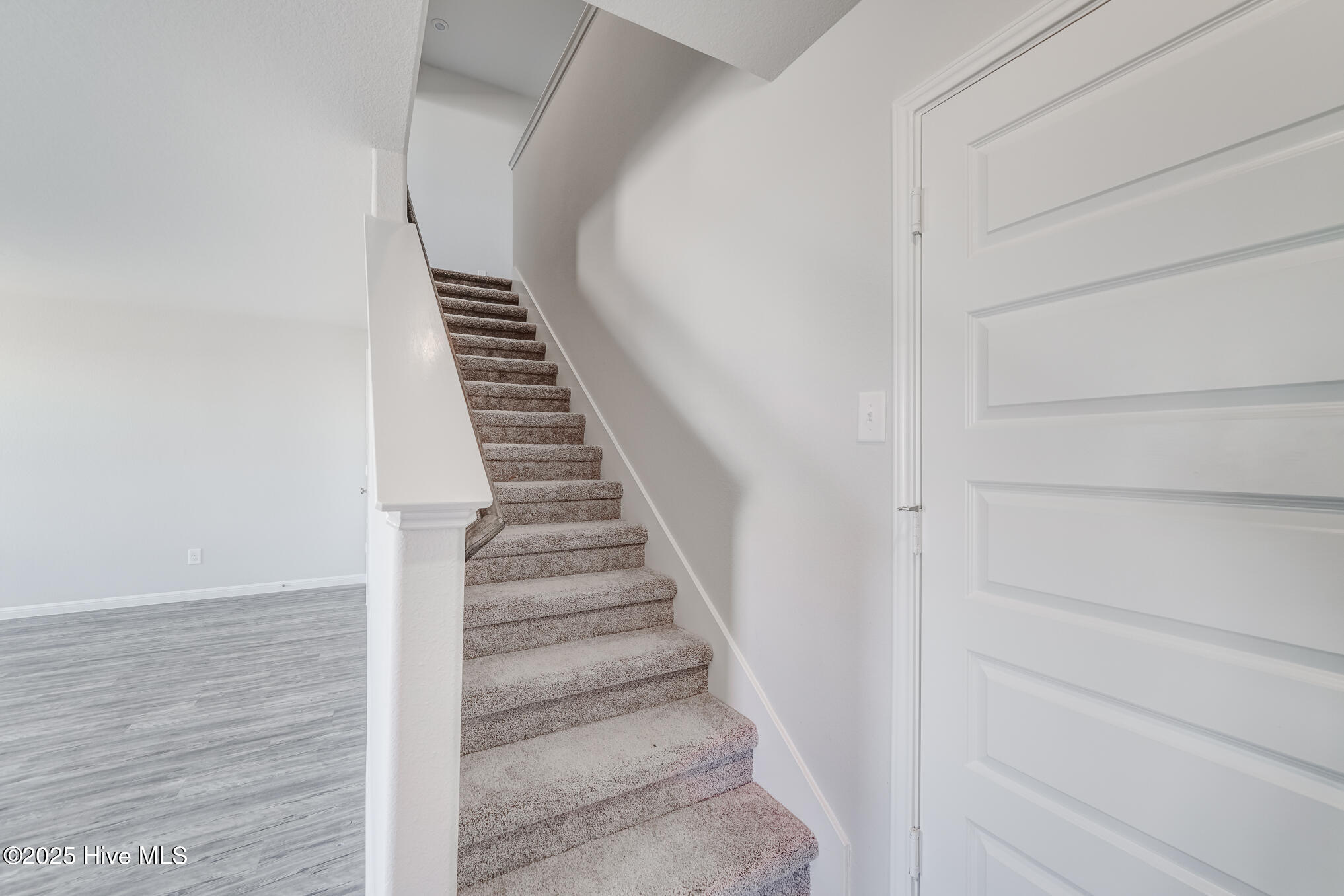 107 Institute Road Property Photo 8