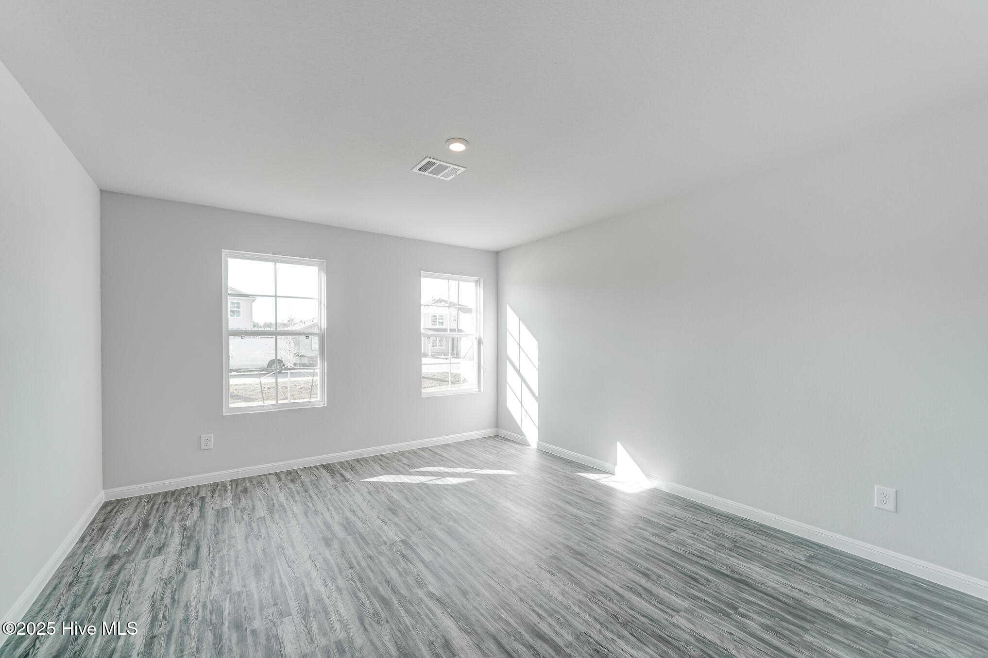 107 Institute Road Property Photo 11