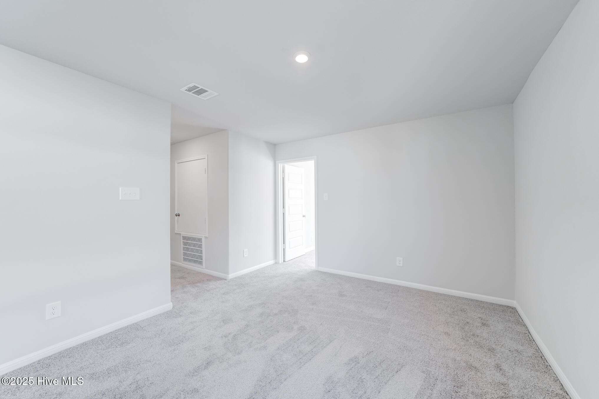 107 Institute Road Property Photo 24