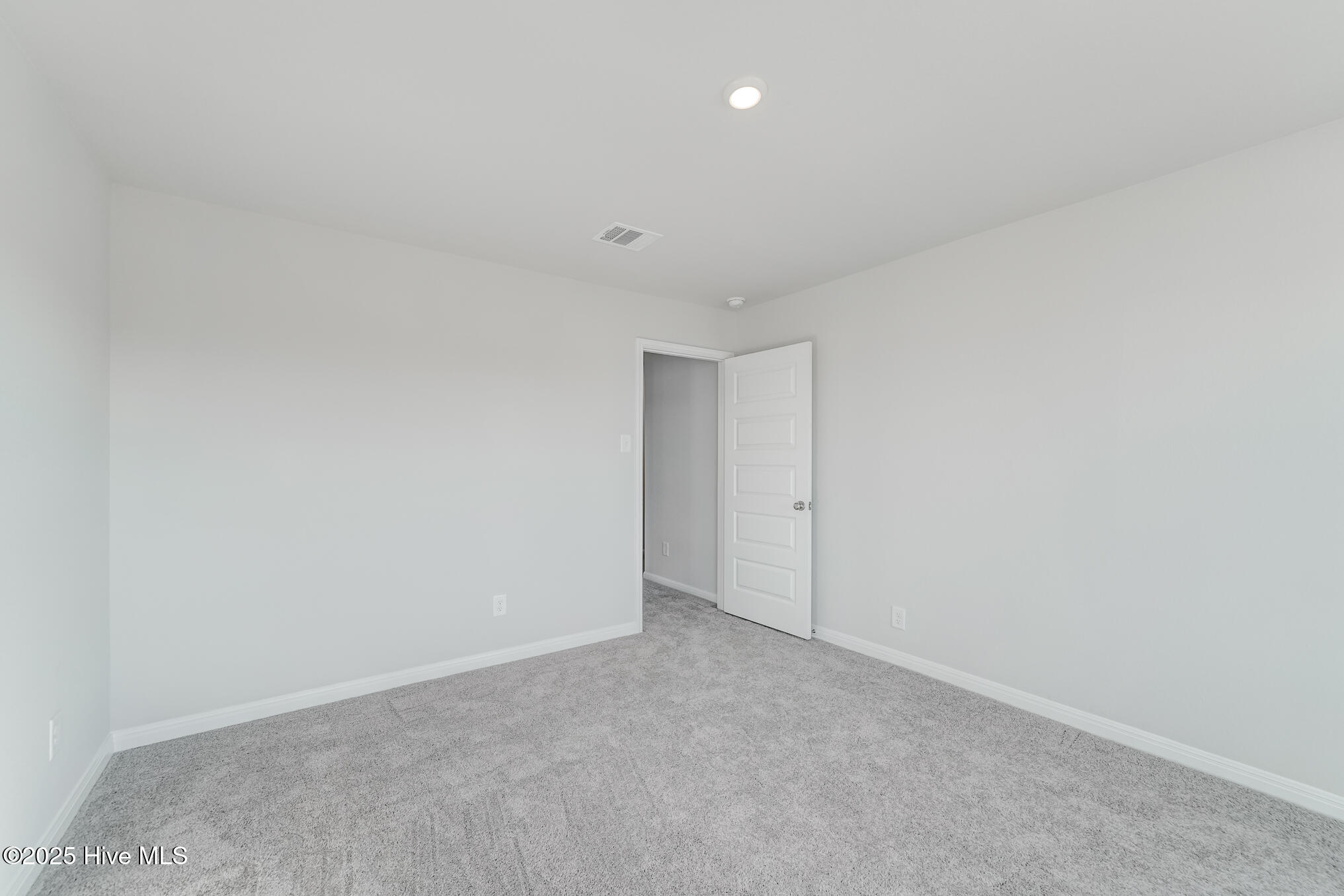 107 Institute Road Property Photo 28
