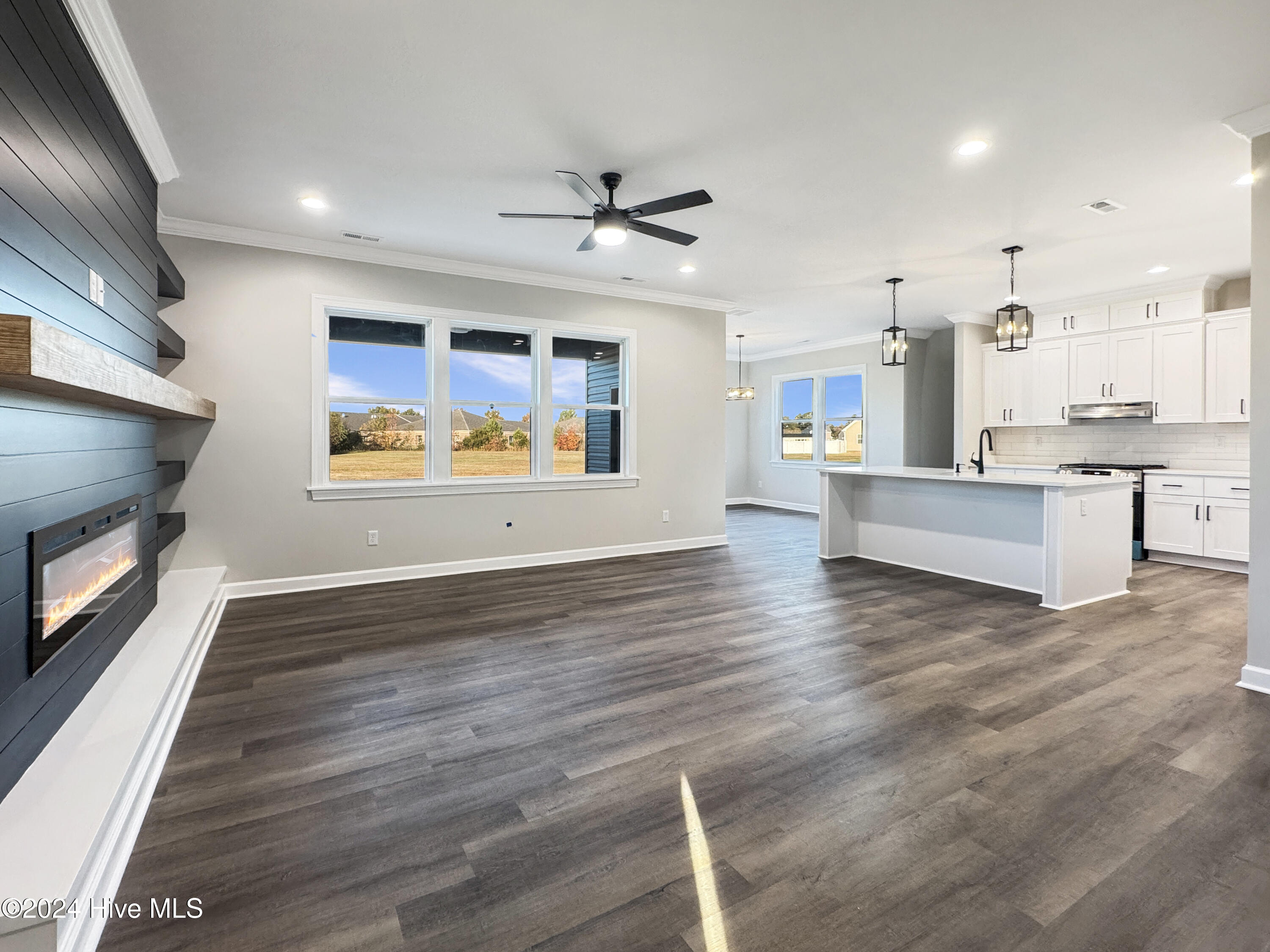101 Yawl Street Property Photo 1
