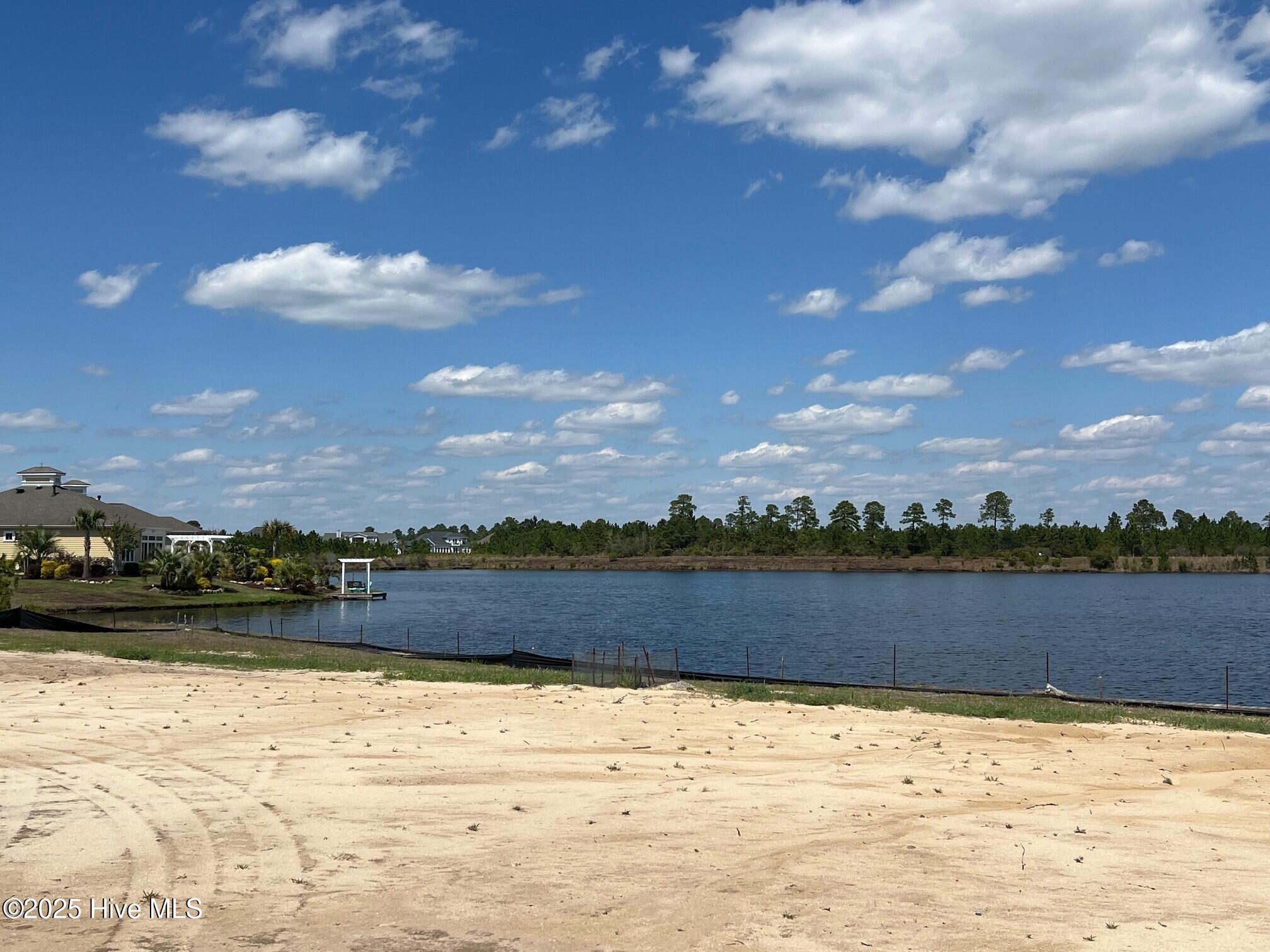 2028 Cardinal Cove Court Property Photo 2