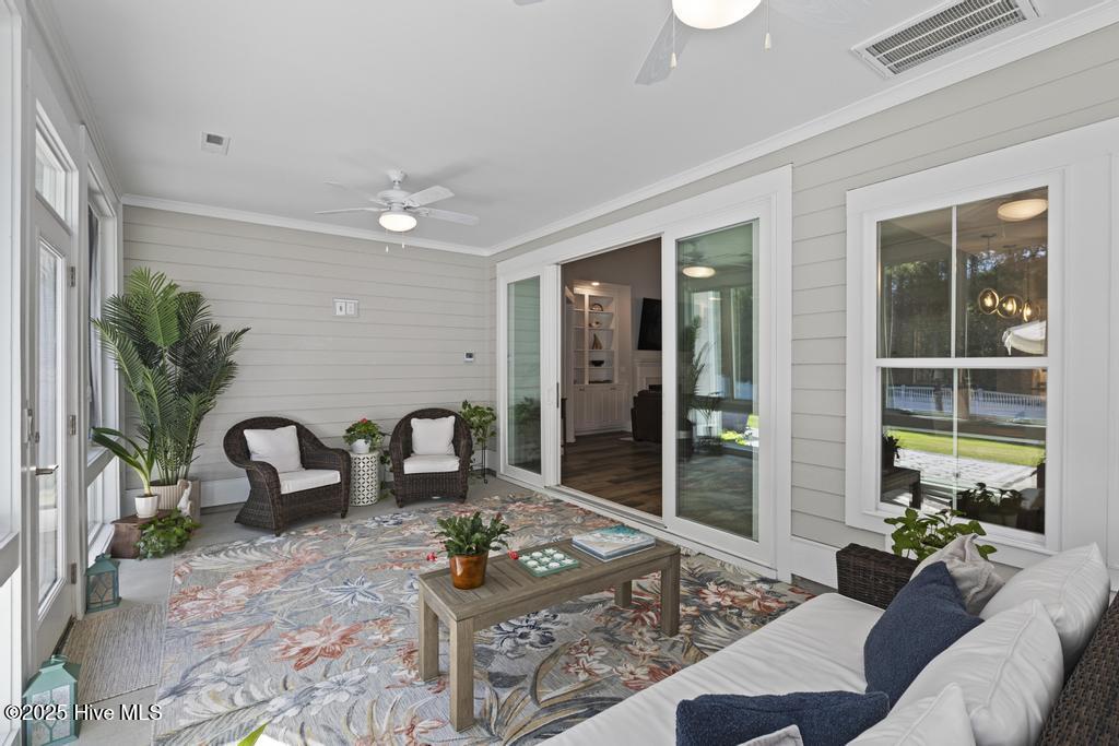 323 Lightning Bug Lane Property Photo 32