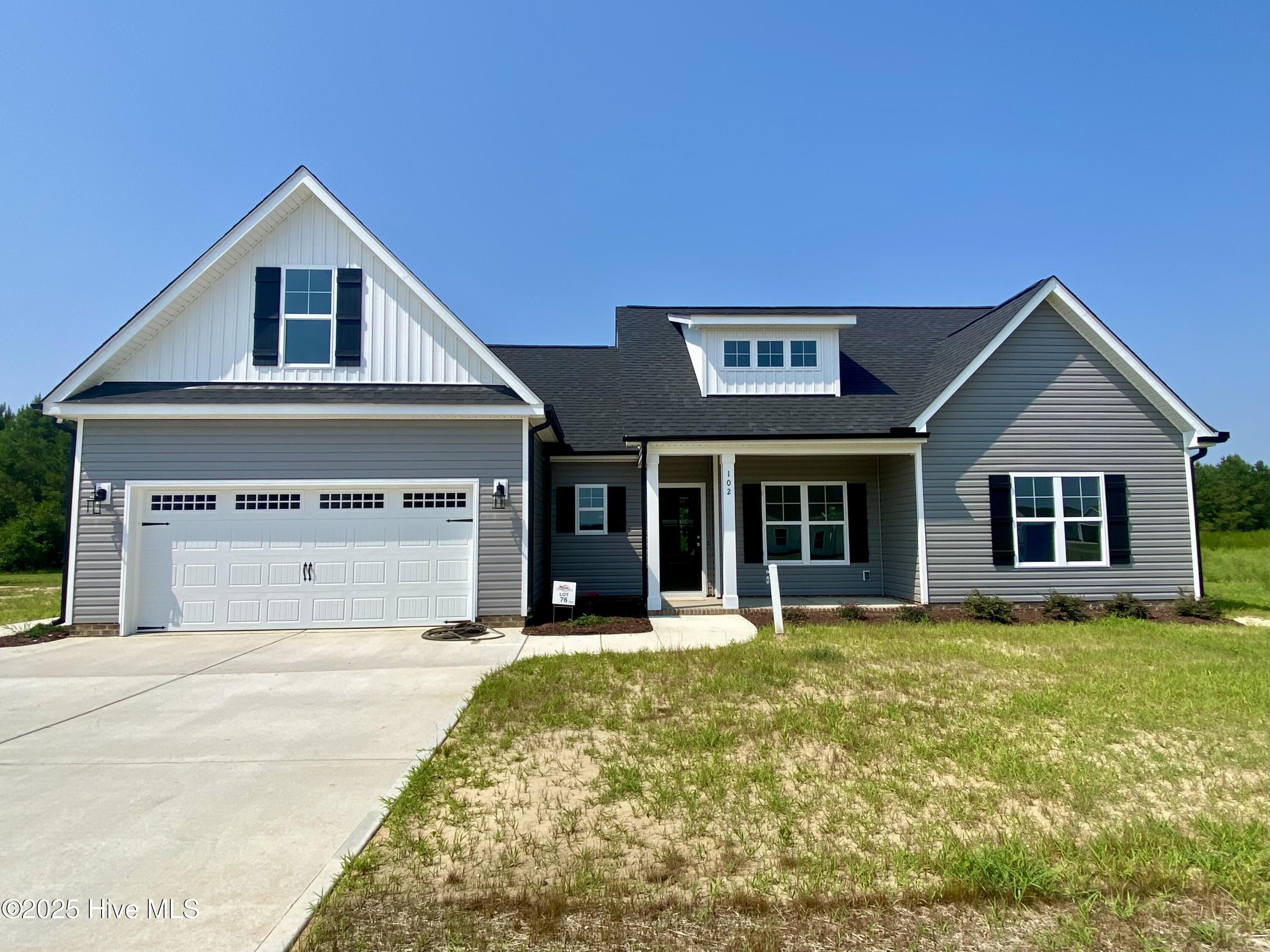 102 Rae Drive Property Photo 1