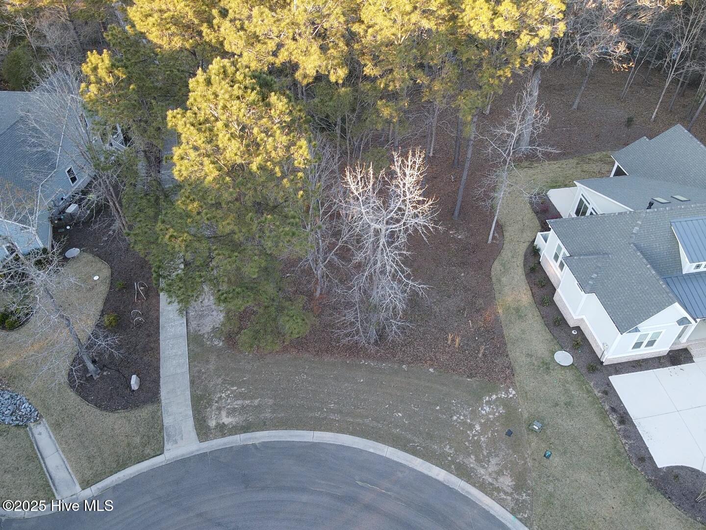 721 Cedarhurst Drive Property Photo 2