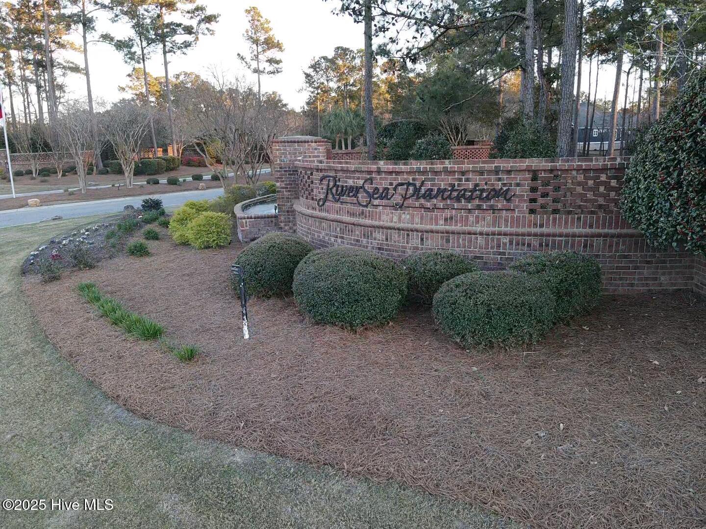 754 Hollybriar Loop Road Property Photo 12
