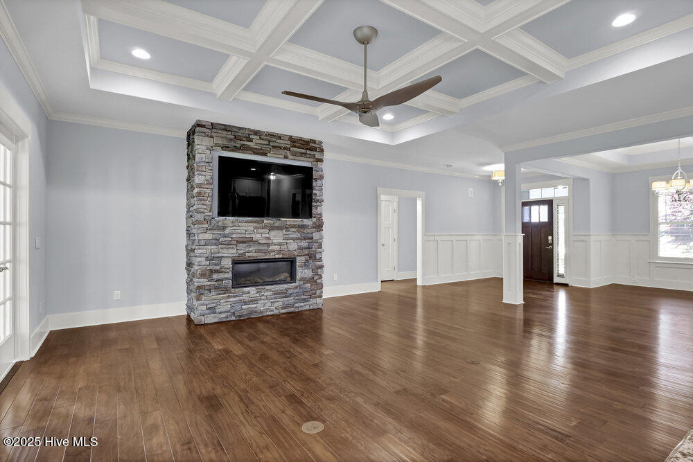 5077 Killogren Way Property Photo 9