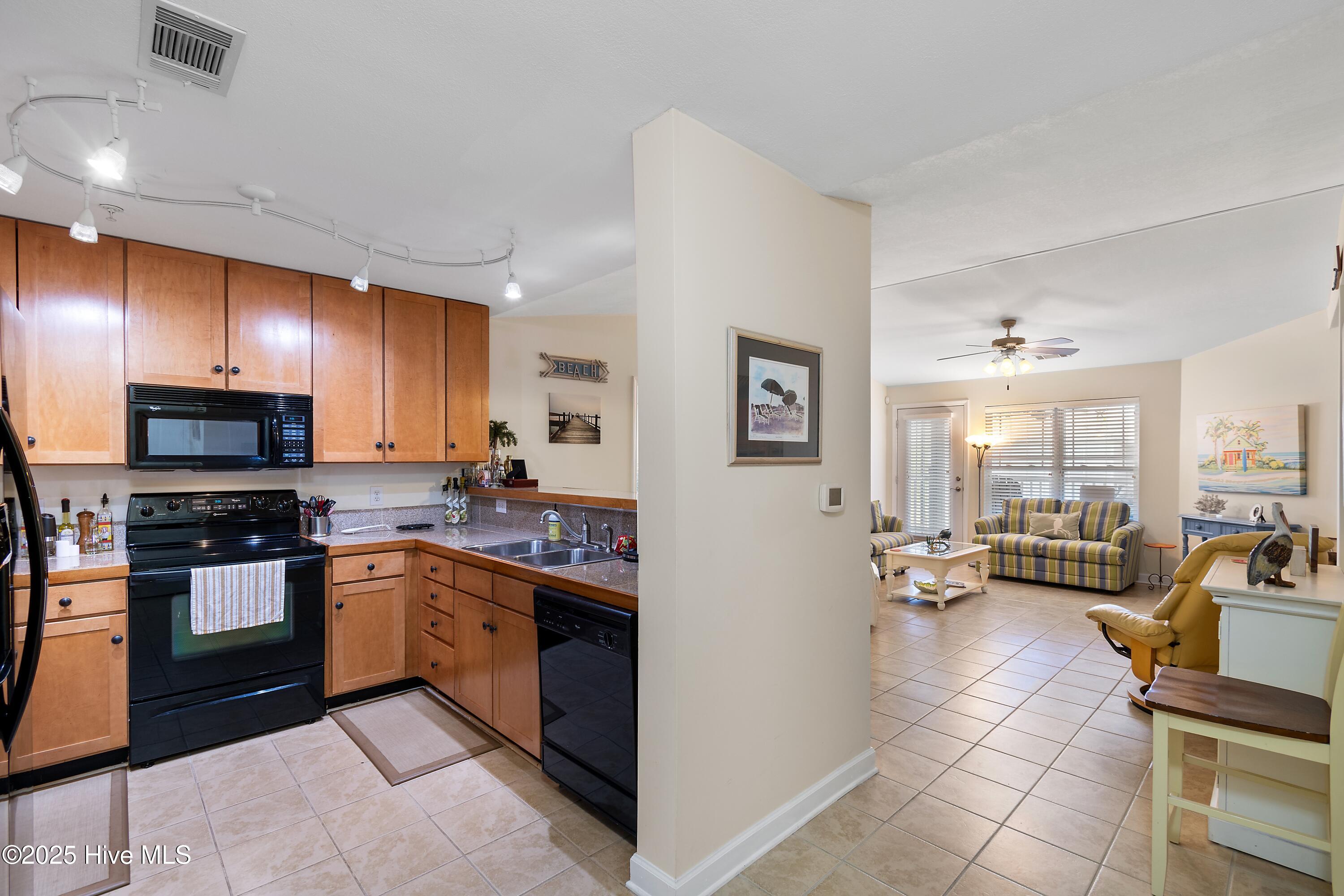 260 S Crow Creek Drive 17 Property Photo 4