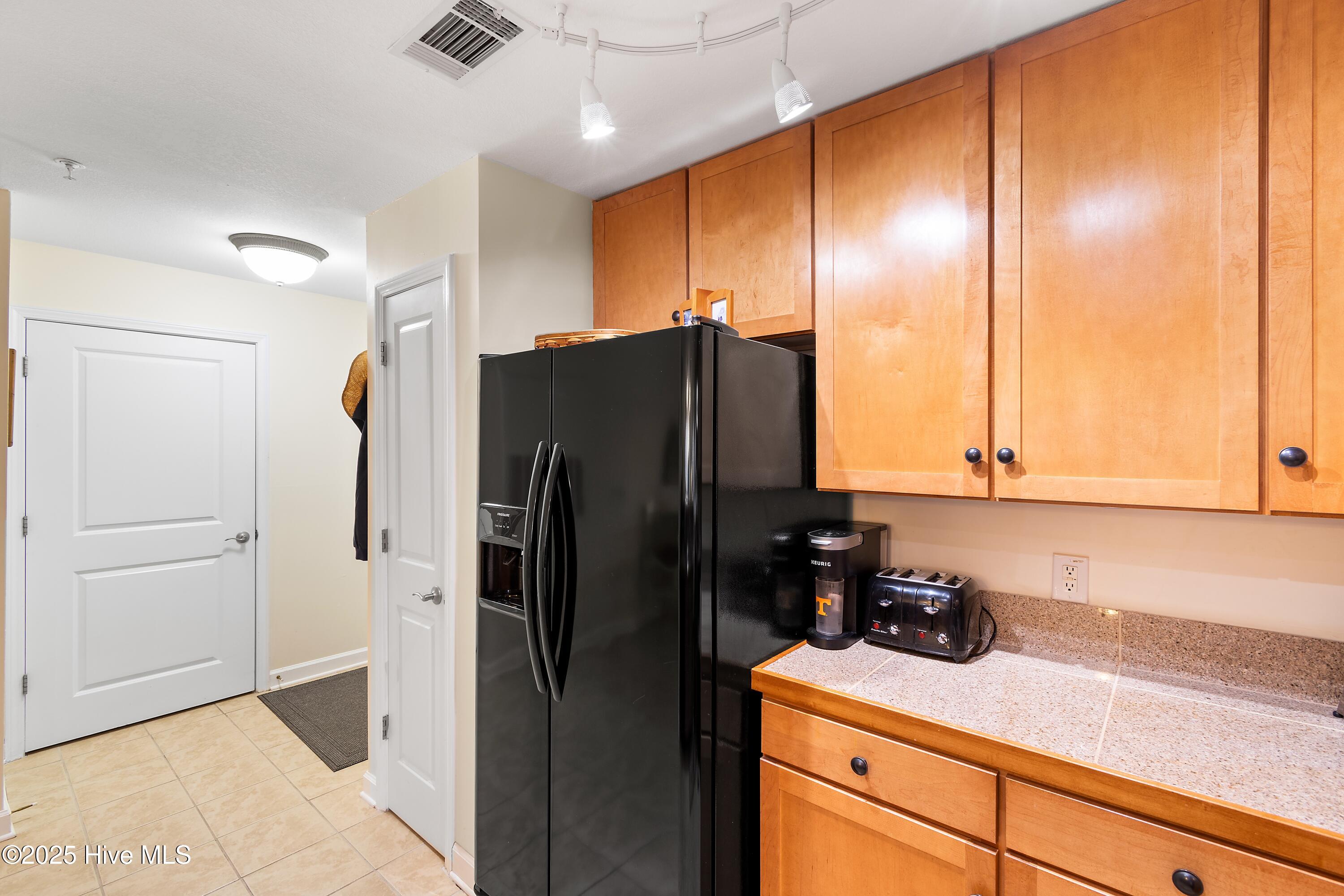 260 S Crow Creek Drive 17 Property Photo 8