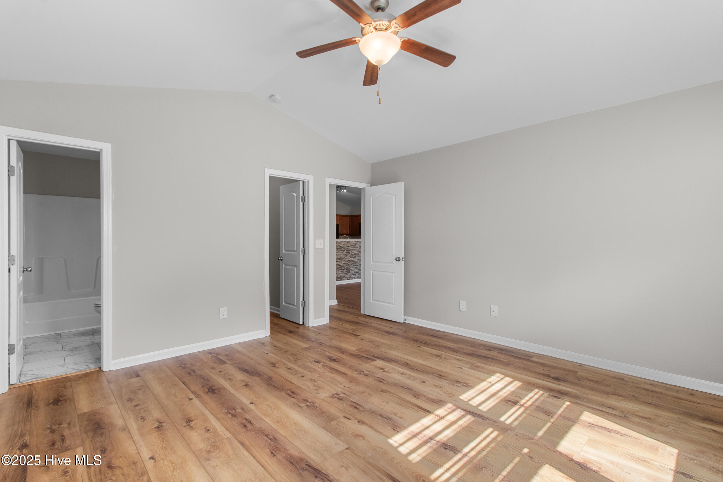 2218 Brookstone Drive Property Photo 8