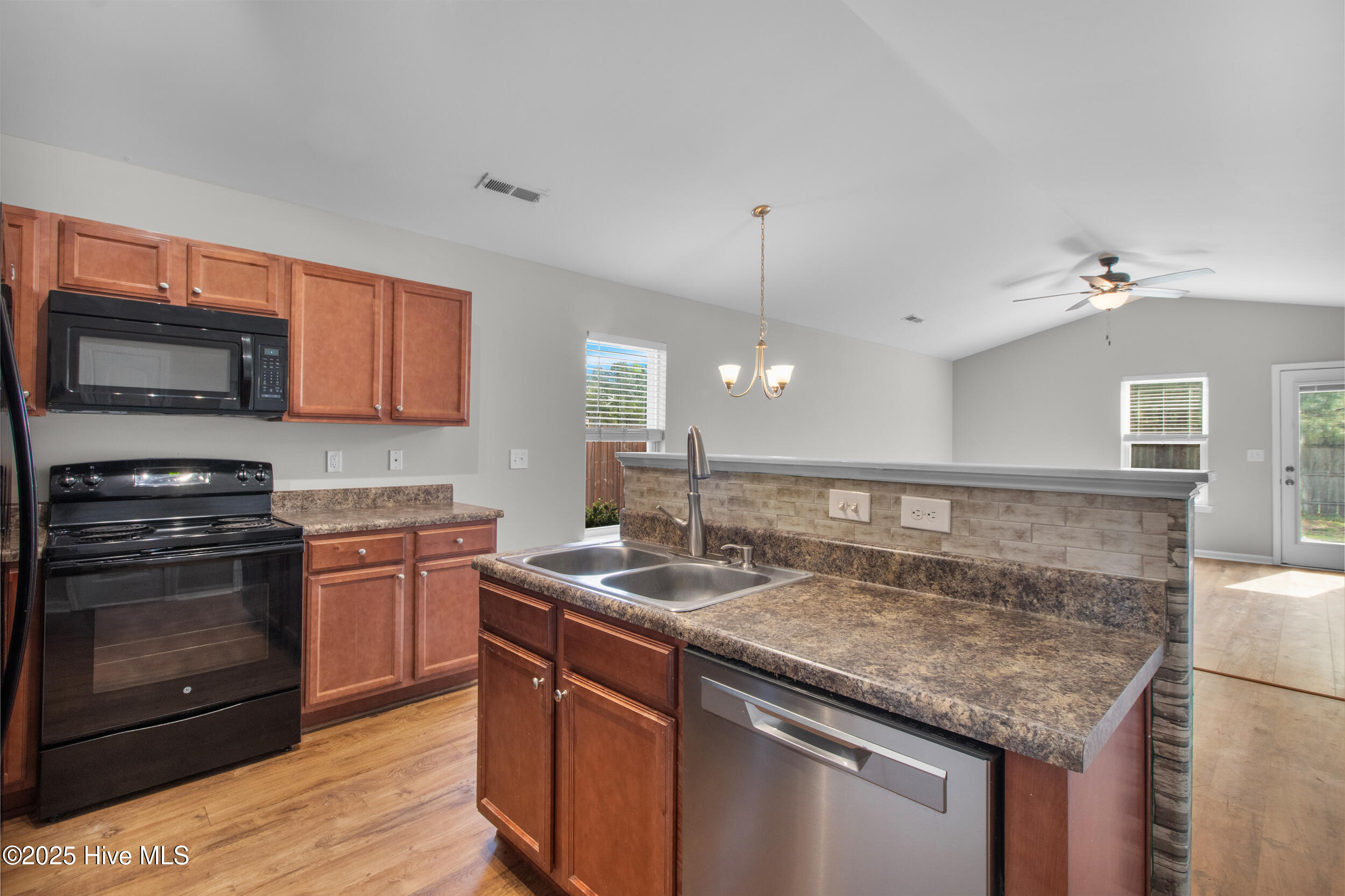 2218 Brookstone Drive Property Photo 16