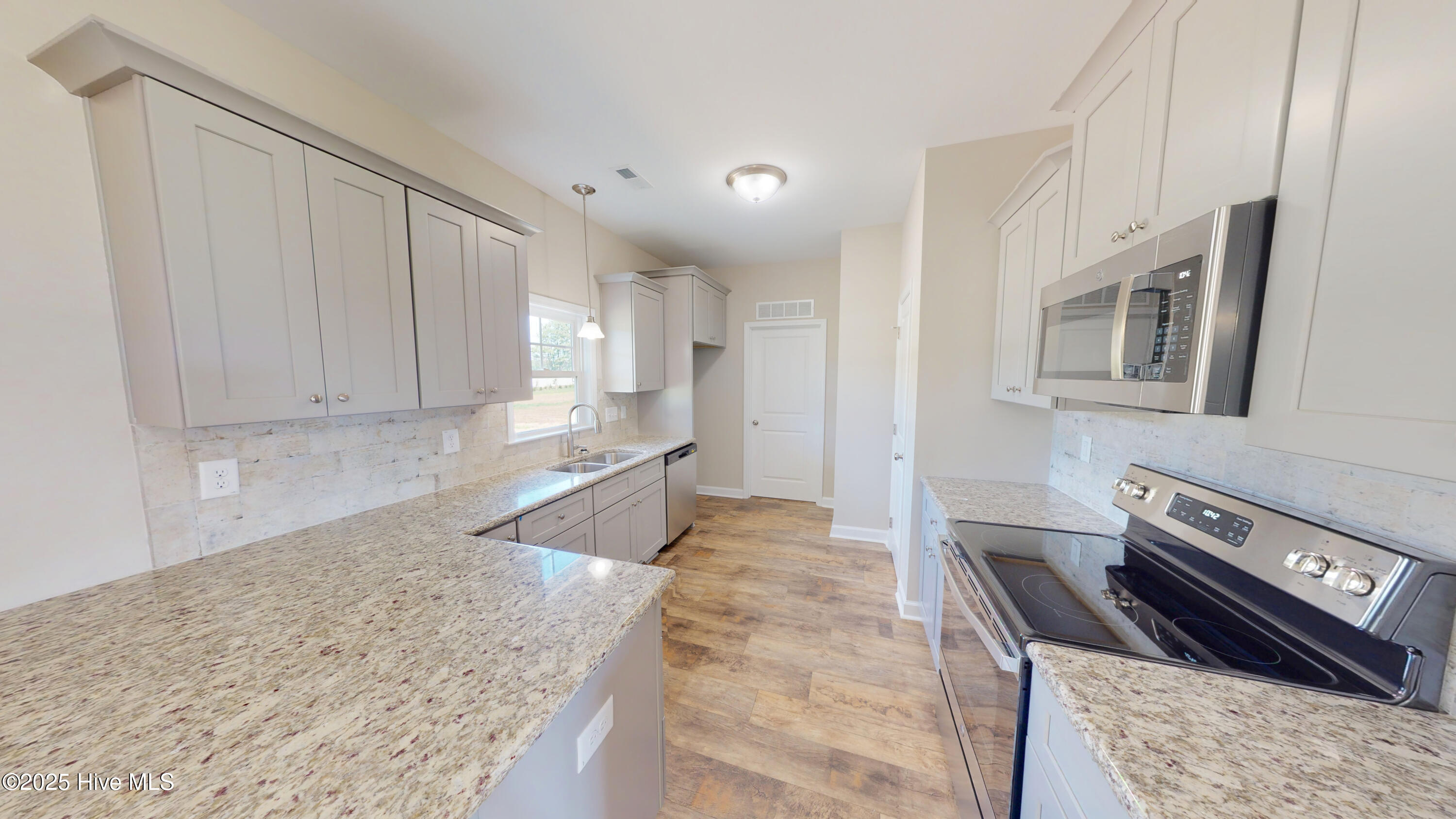 101 Waterstone Court Property Photo 14