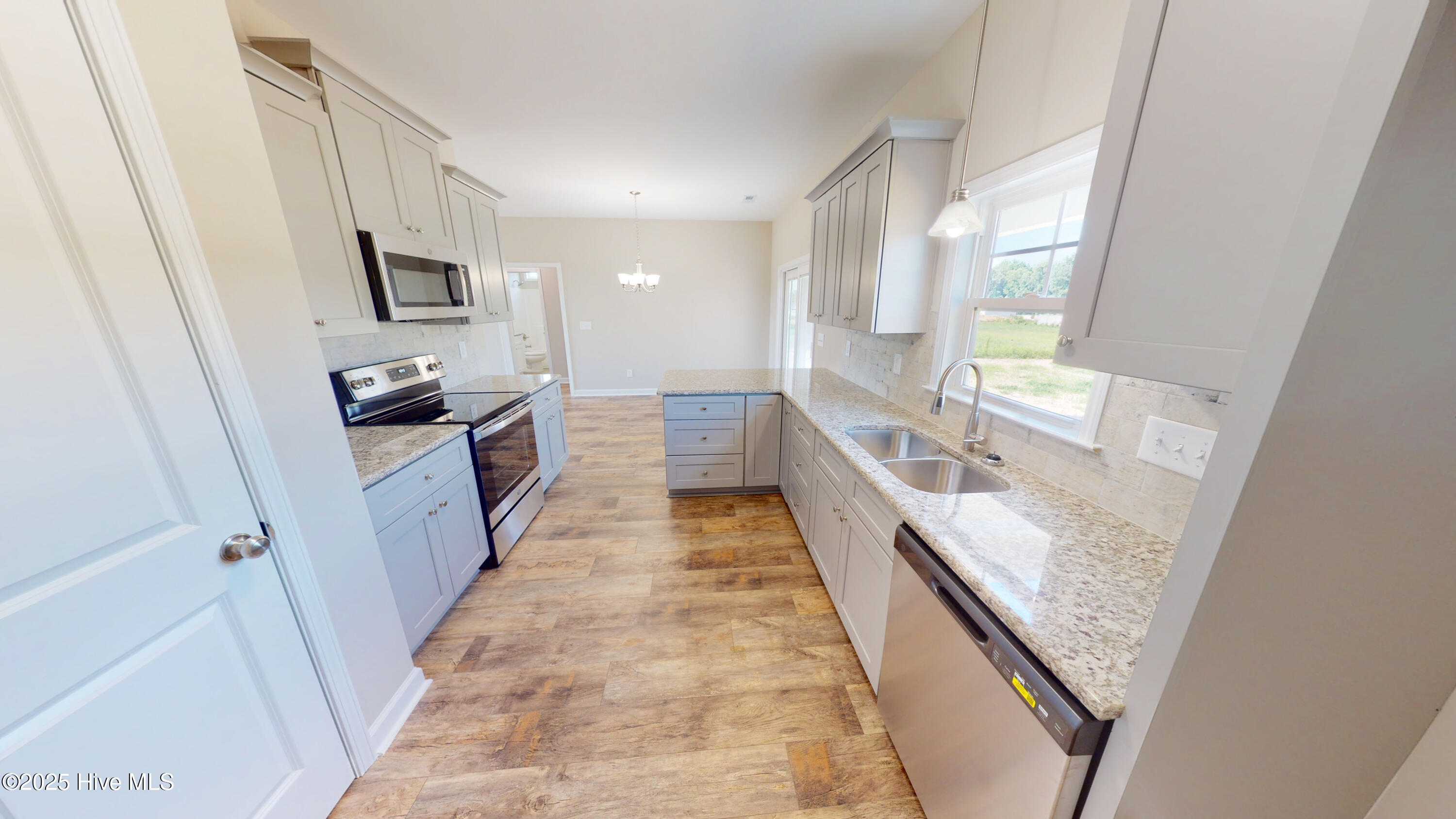 101 Waterstone Court Property Photo 15