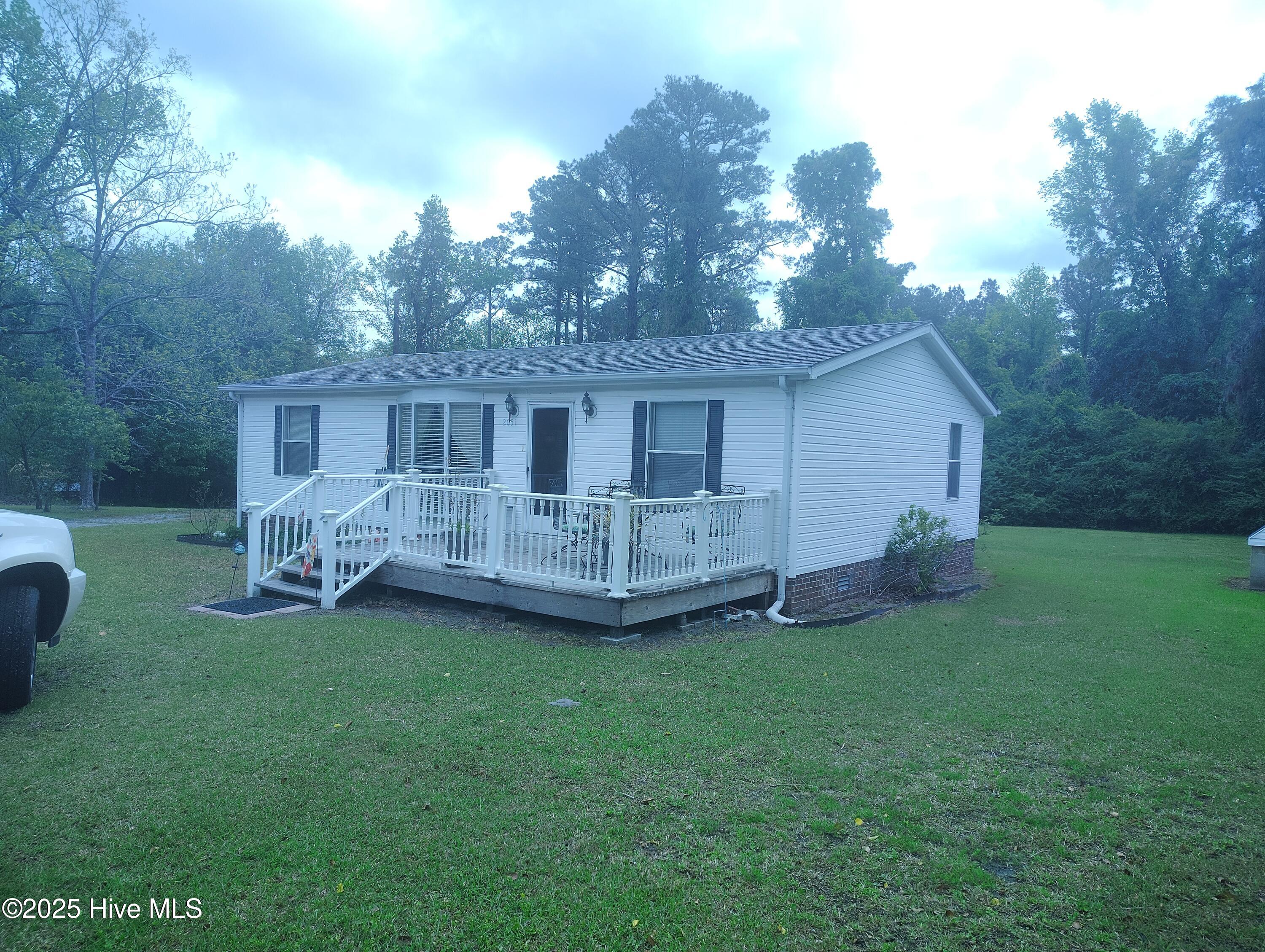 2051 Burgaw Highway Property Photo