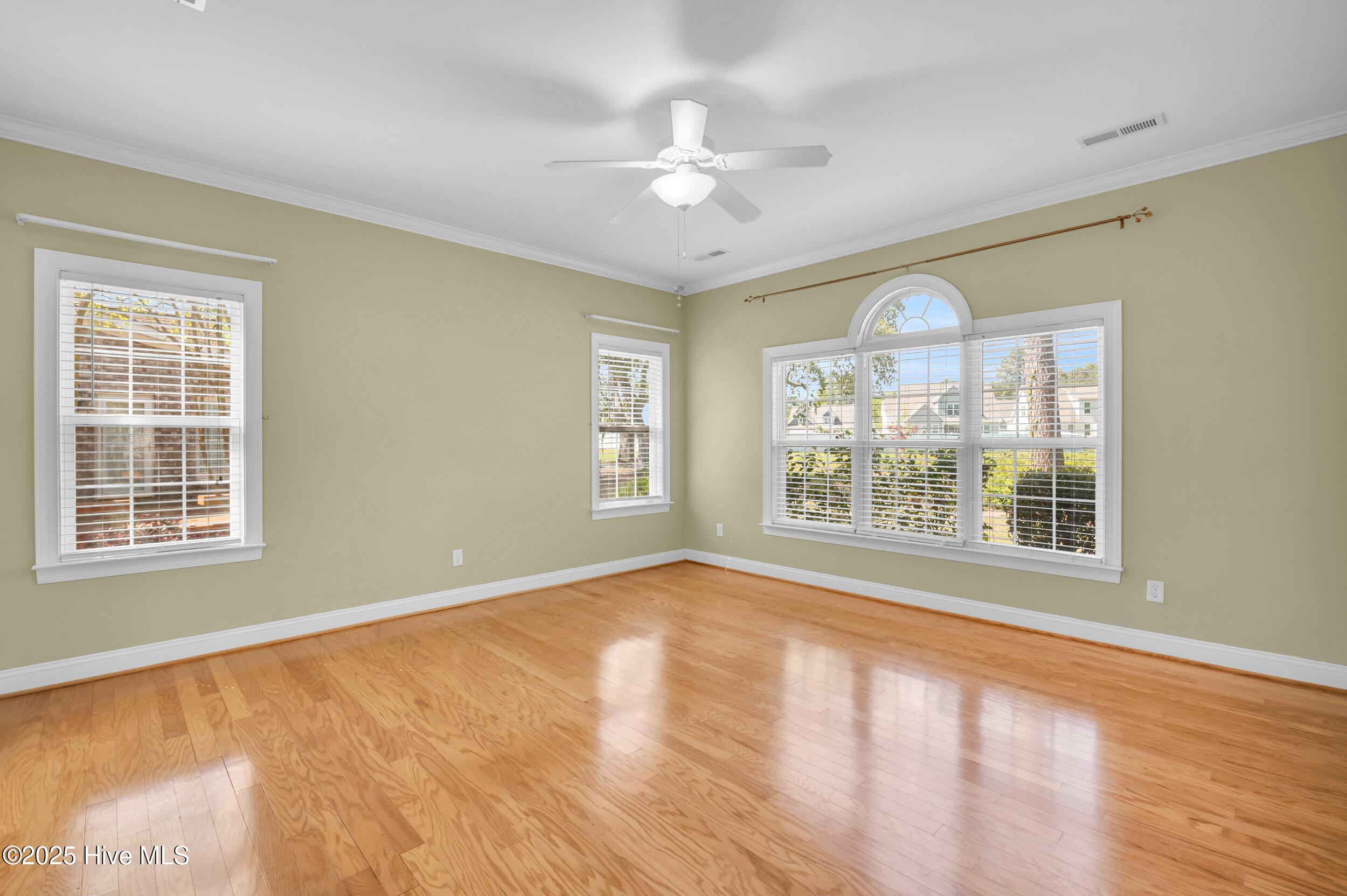 325 Windchime Drive Property Photo 4