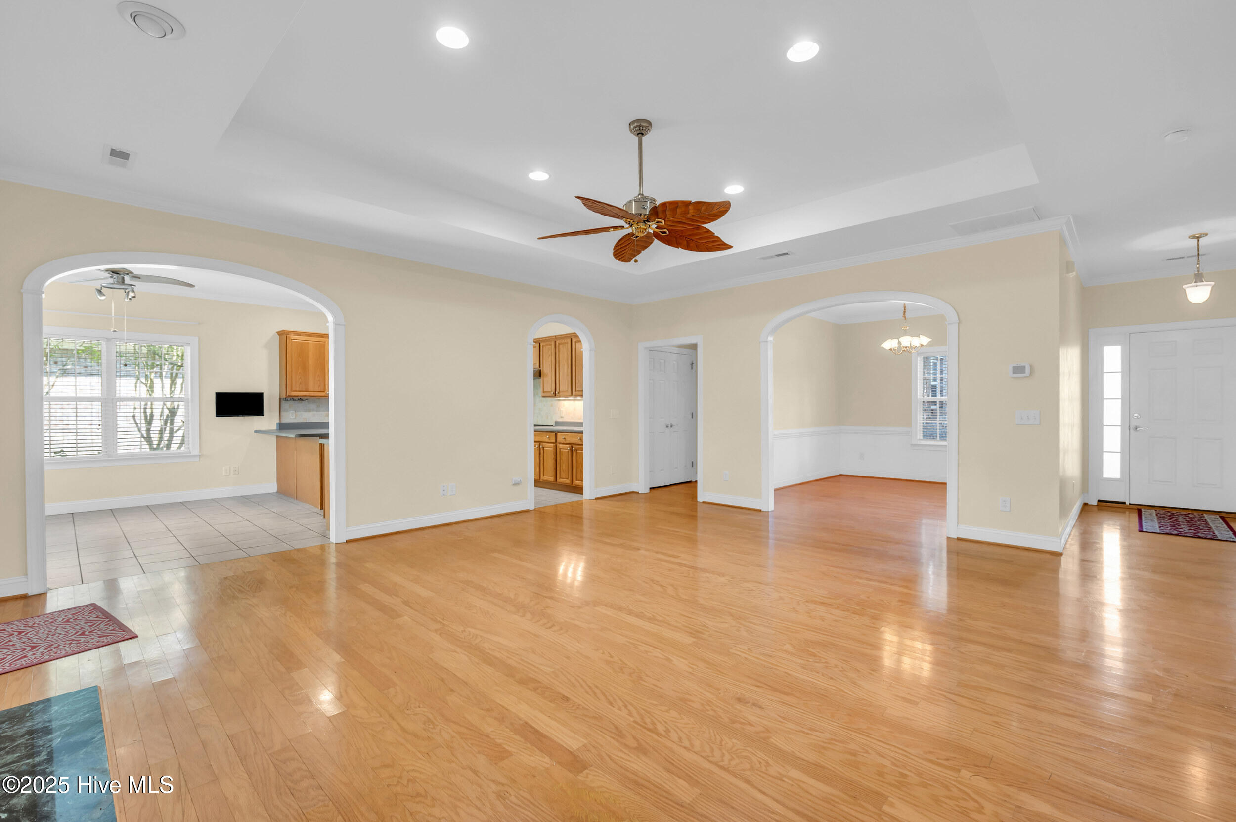 325 Windchime Drive Property Photo 8