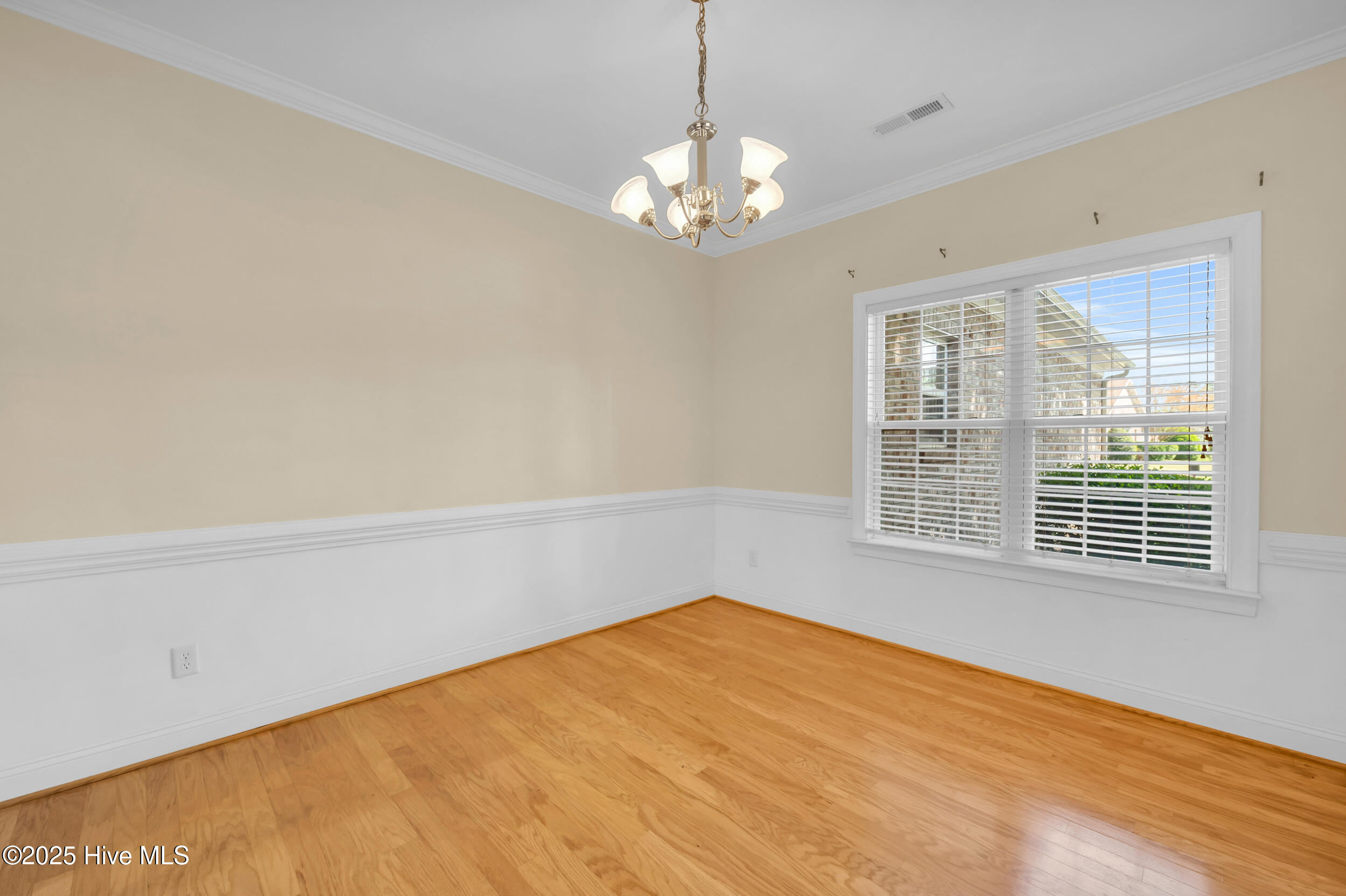 325 Windchime Drive Property Photo 20