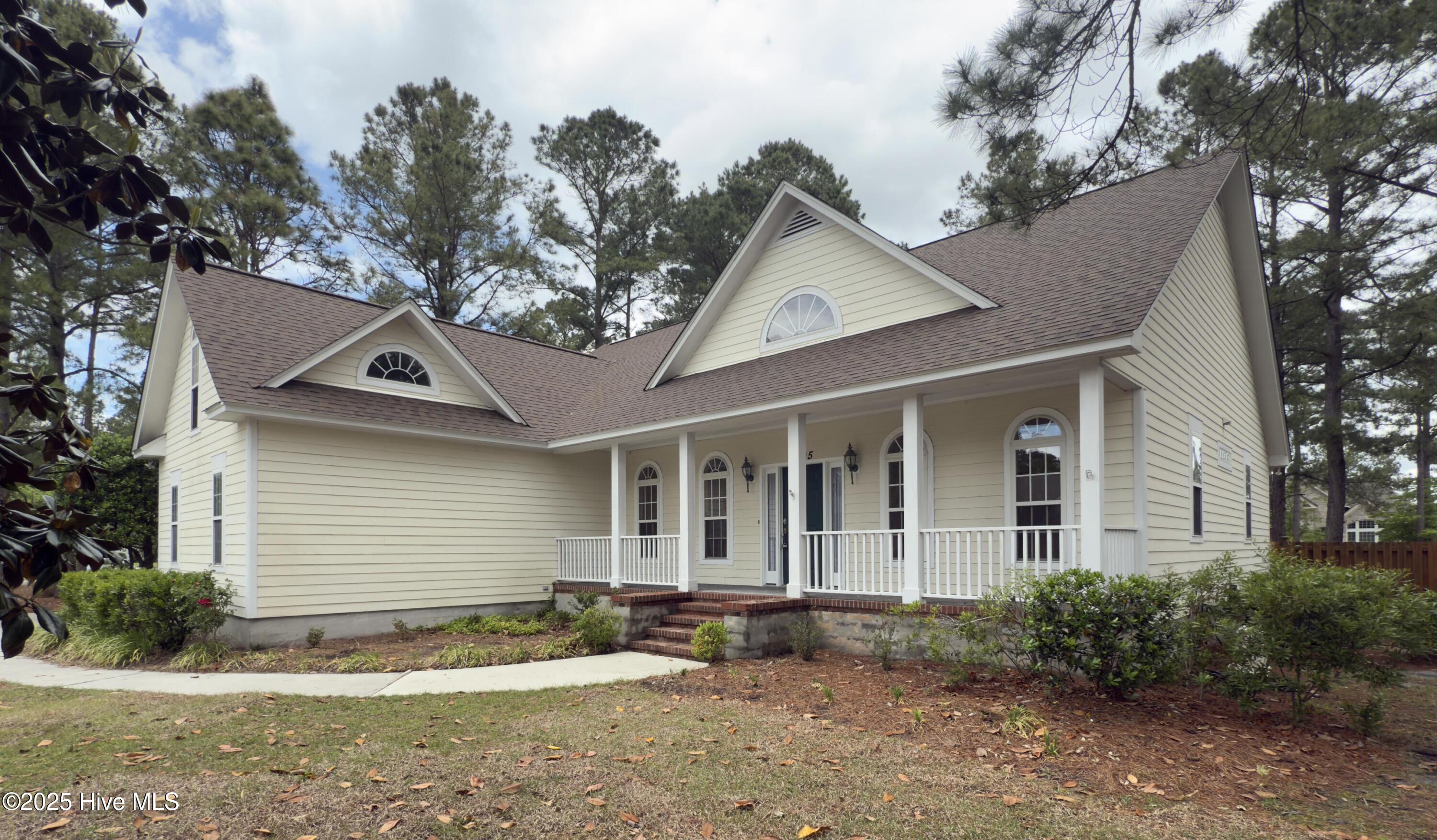 1005 Greymoss Lane Property Photo 4