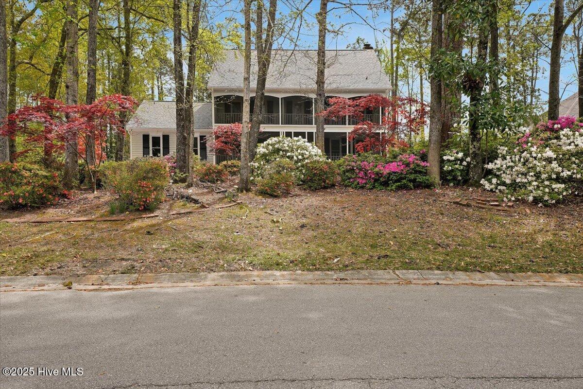 5509 Chelon Avenue Property Photo