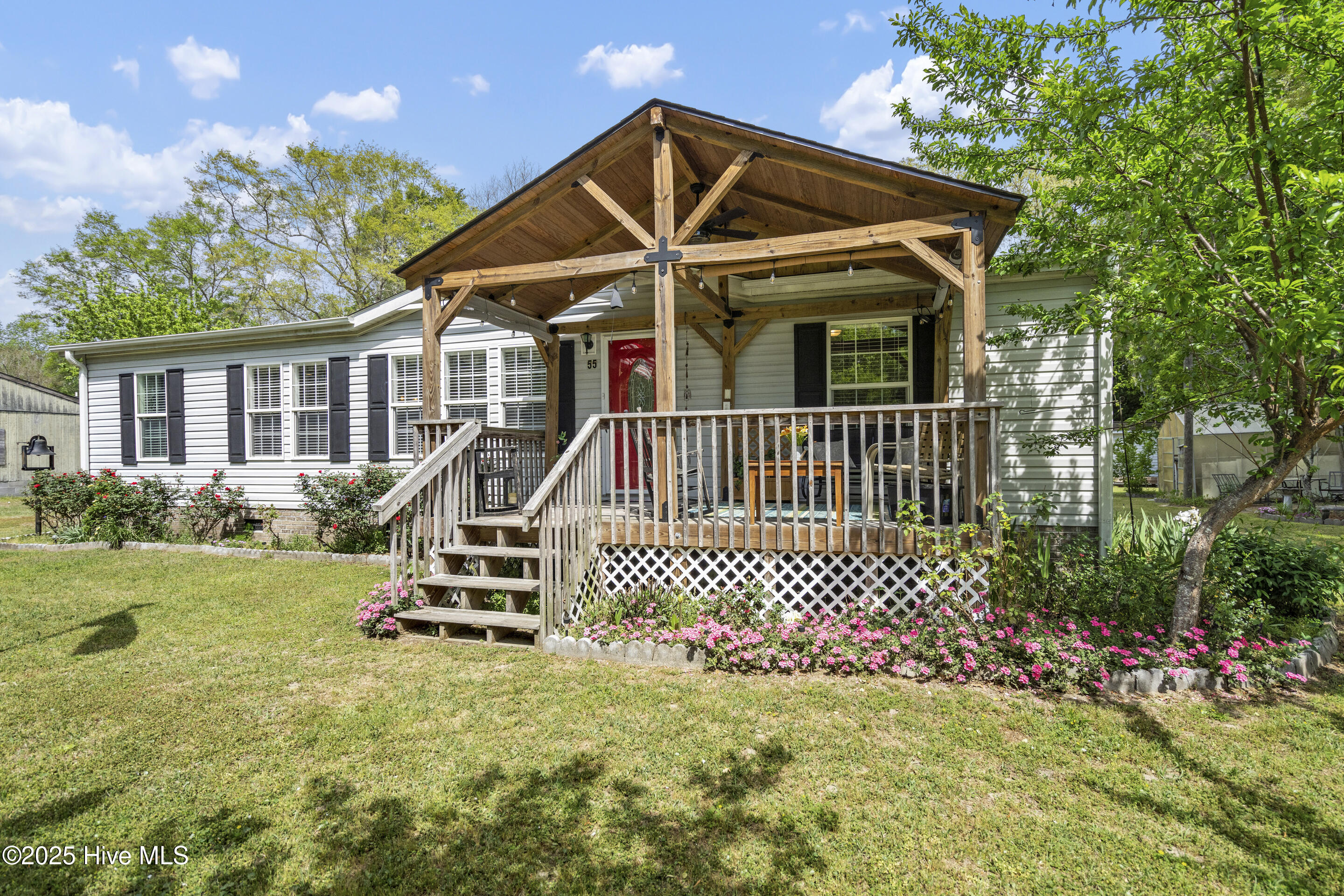 55 Rooks Lane Property Photo 3