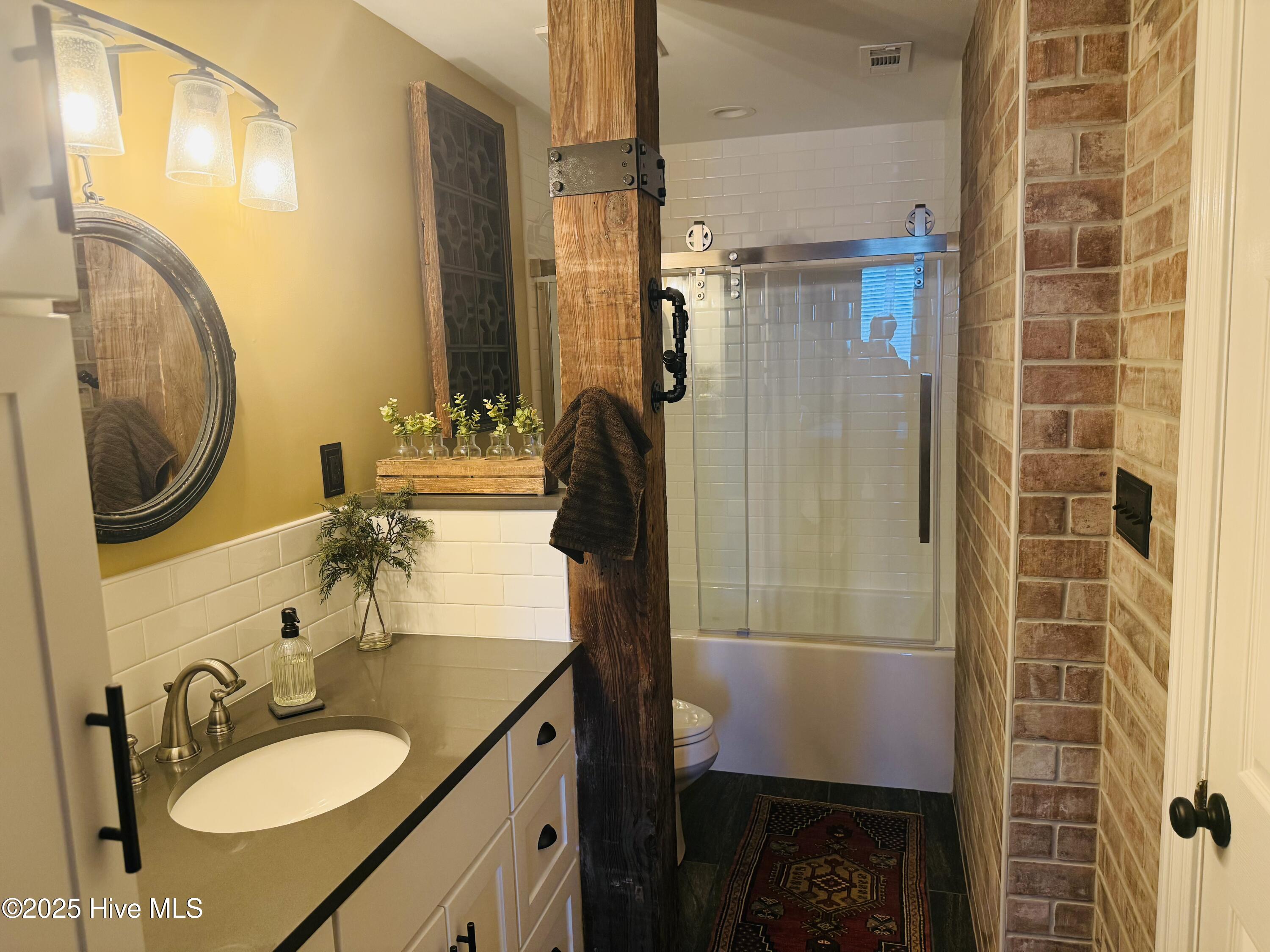 301/302 S Water Street Property Photo 21