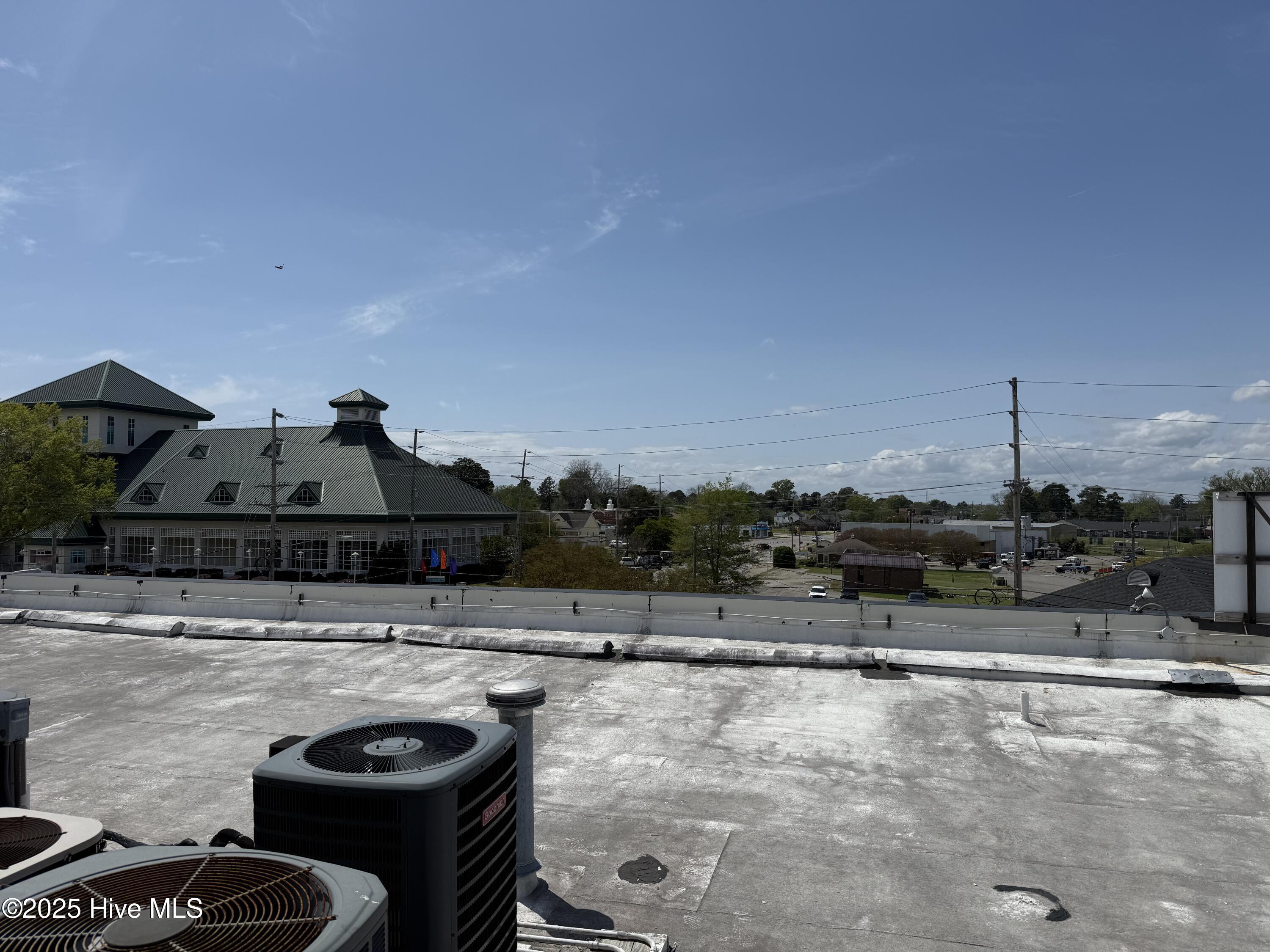 301/302 S Water Street Property Photo 53