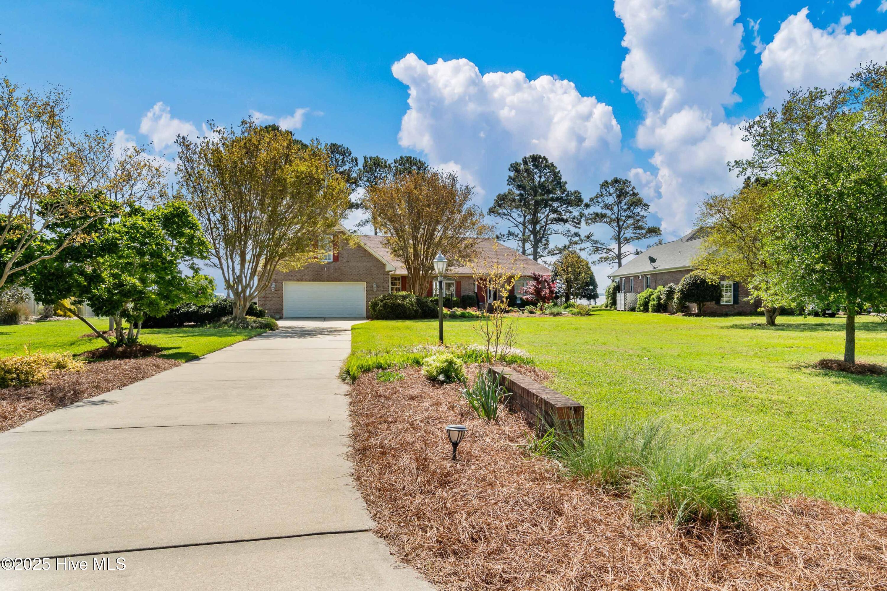 6042 Dolphin Road Property Photo 3