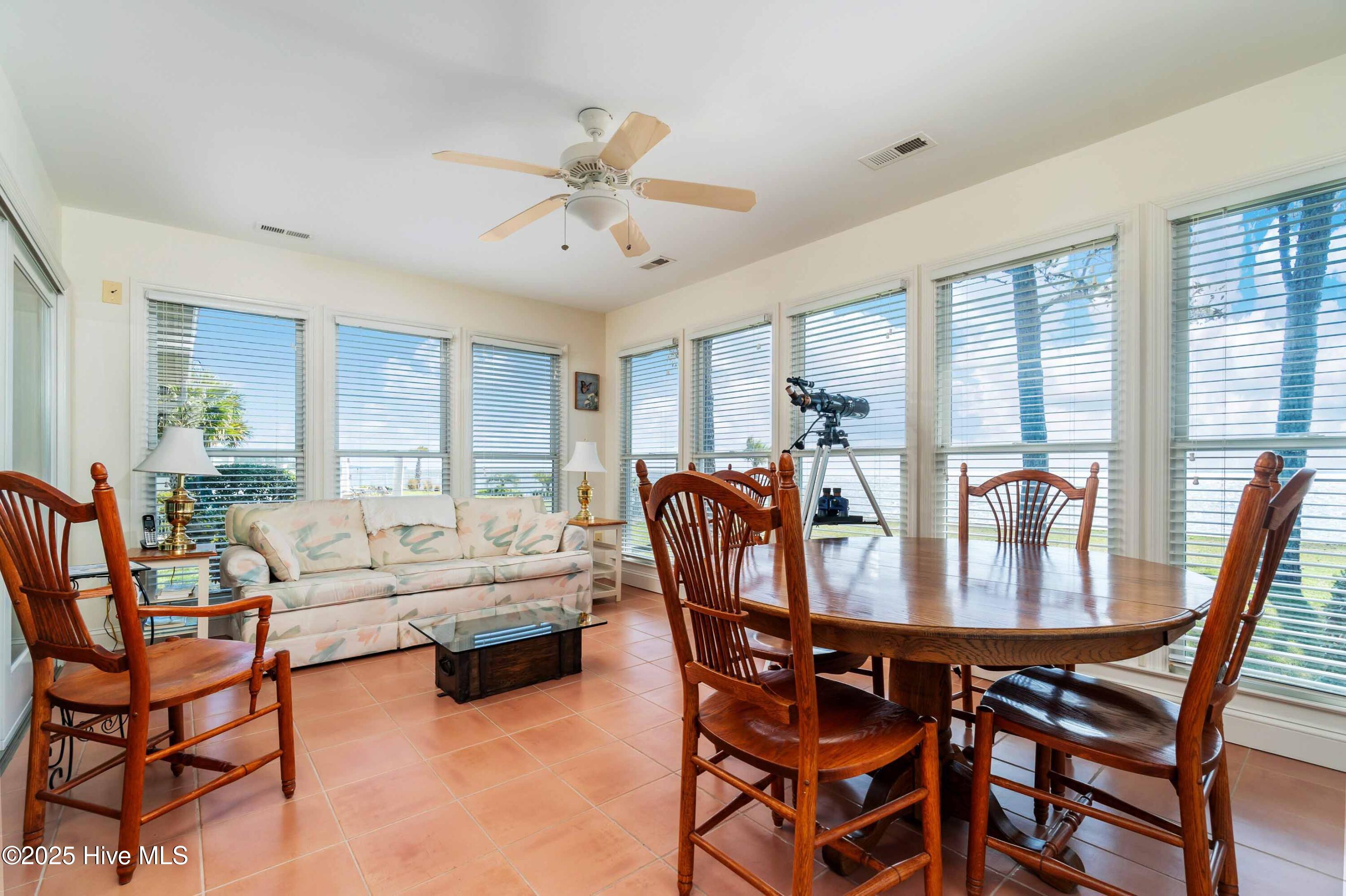6042 Dolphin Road Property Photo 15