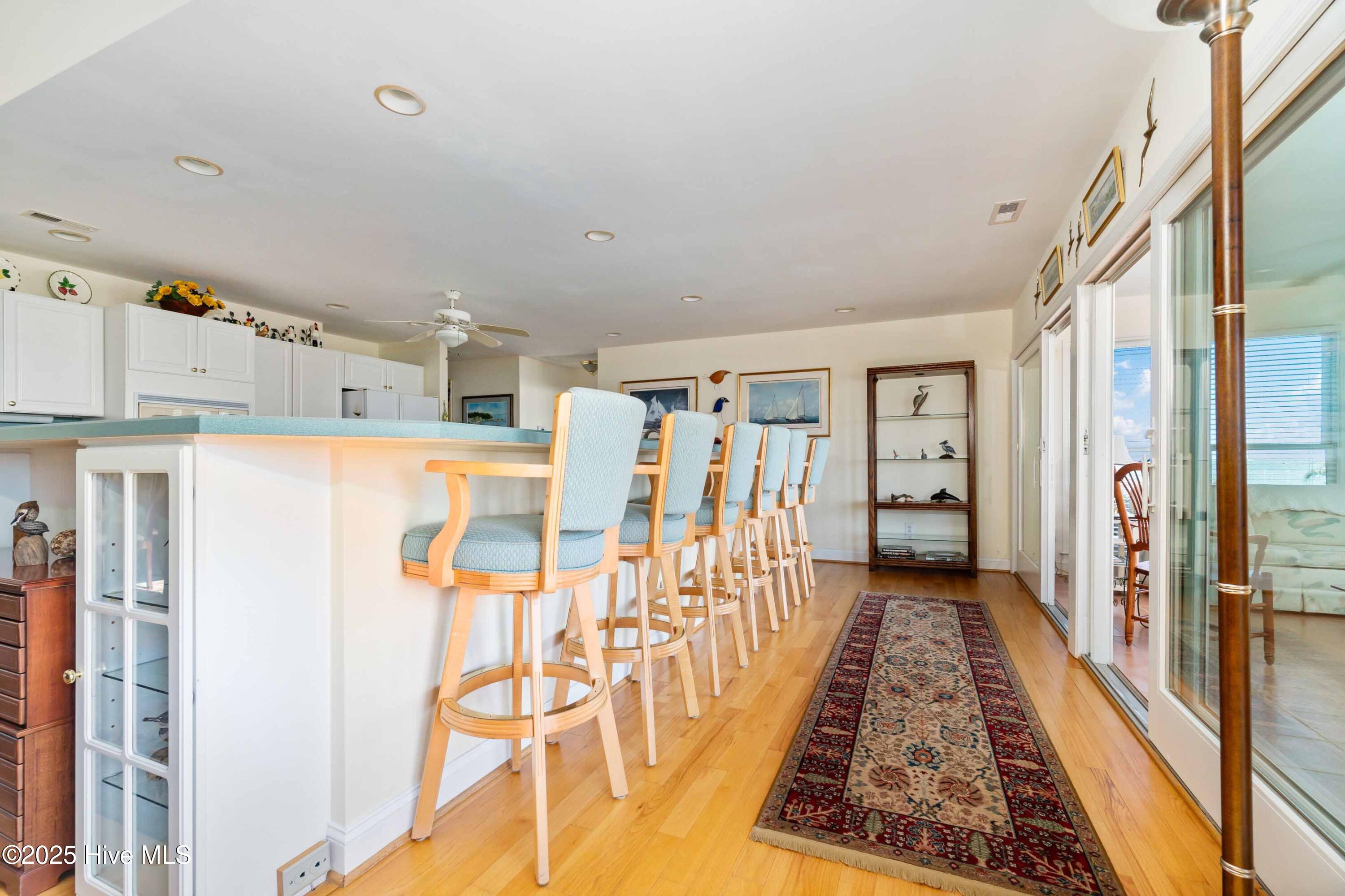 6042 Dolphin Road Property Photo 24