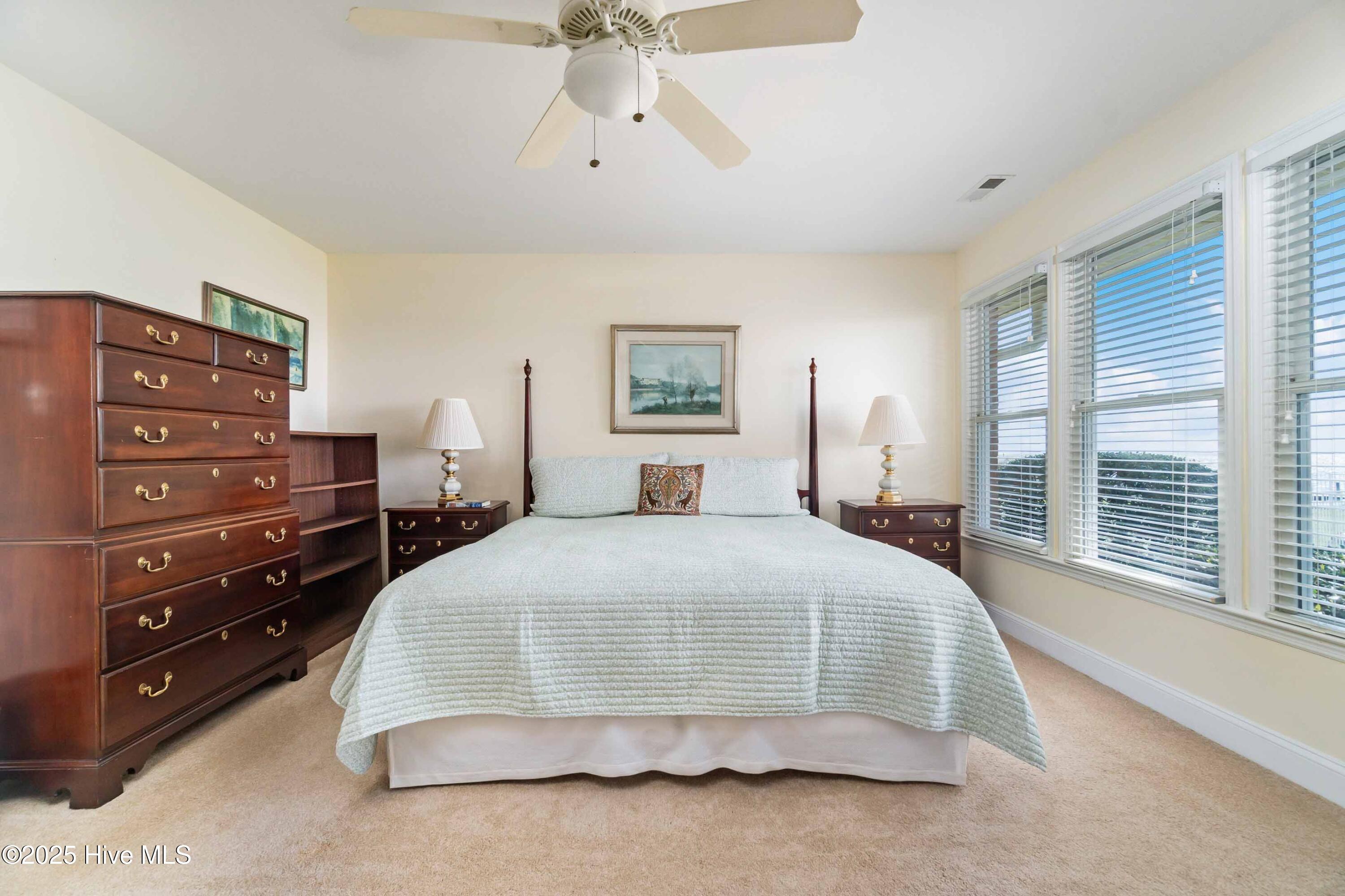 6042 Dolphin Road Property Photo 26