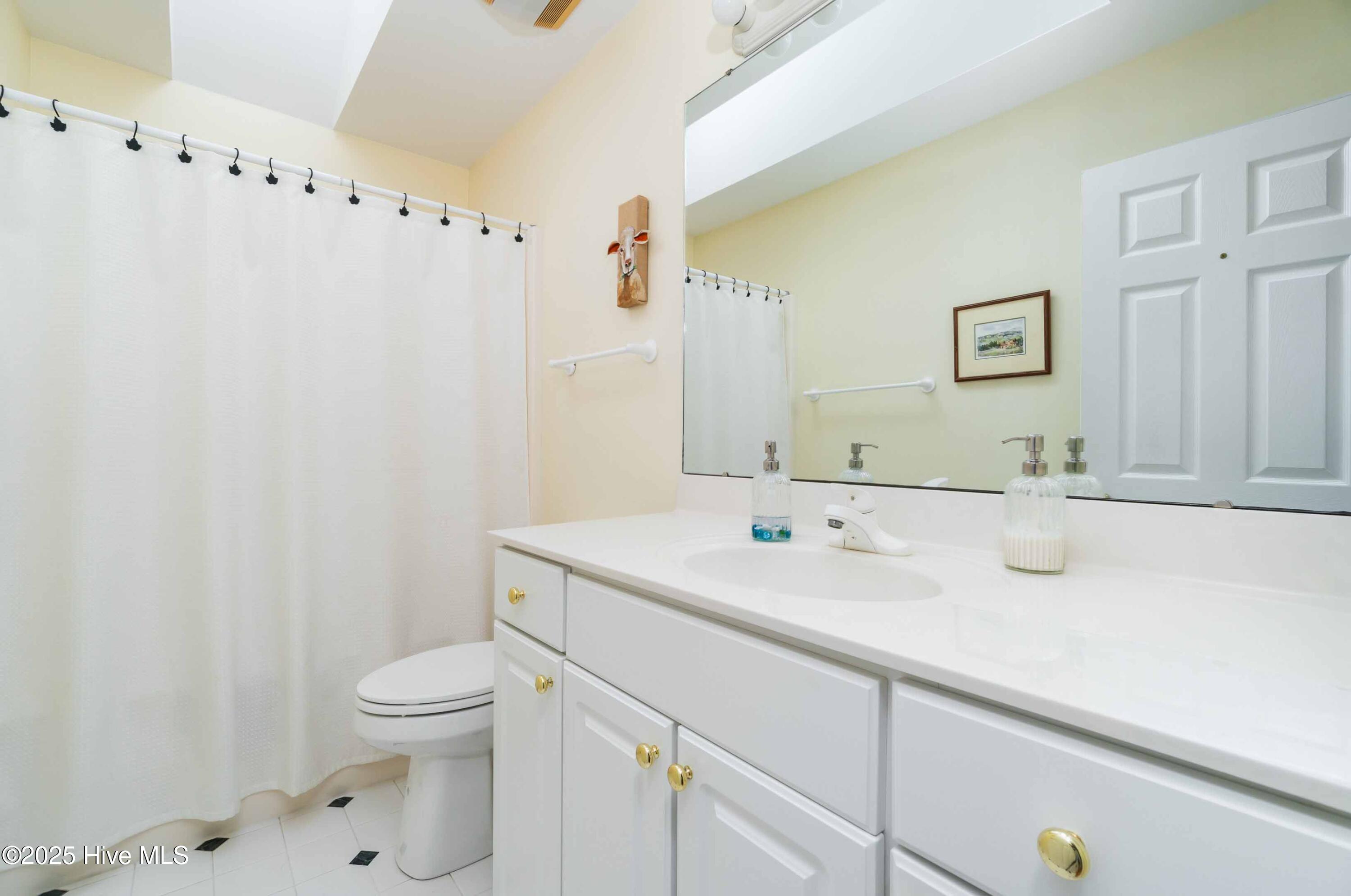 6042 Dolphin Road Property Photo 34