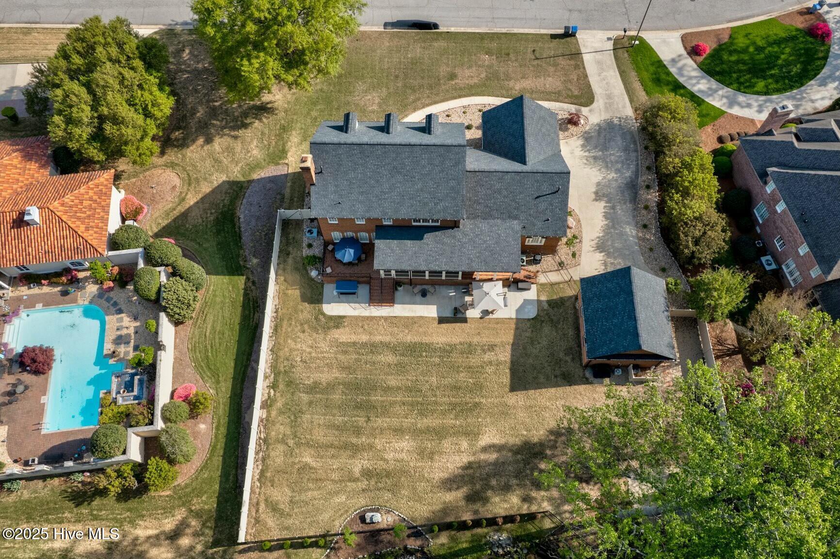 3001 Greystone Drive Property Photo 48