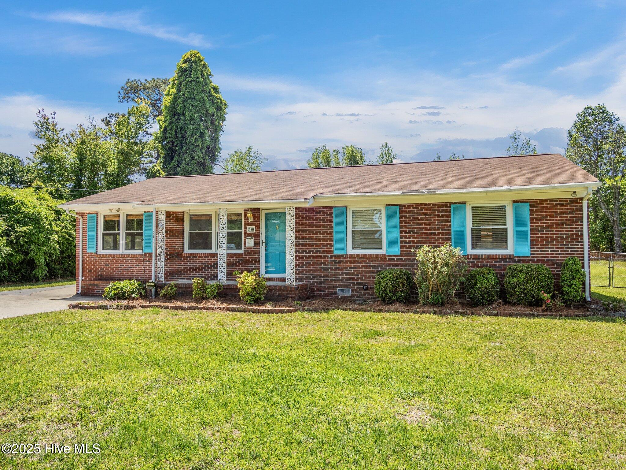 10 Jasper Road Property Photo