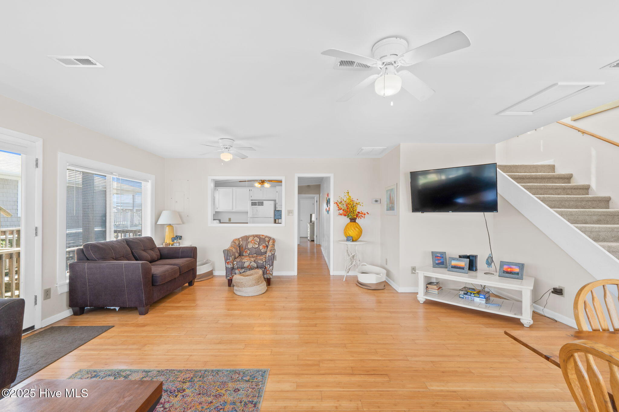 5416 W Beach Drive Property Photo 7