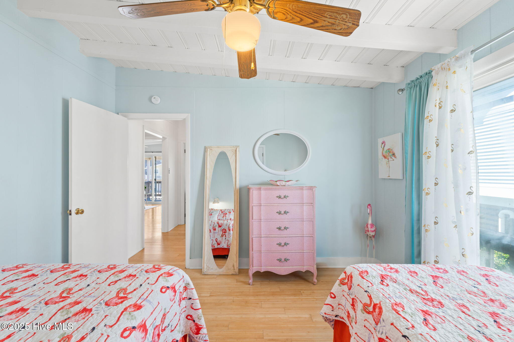 5416 W Beach Drive Property Photo 14