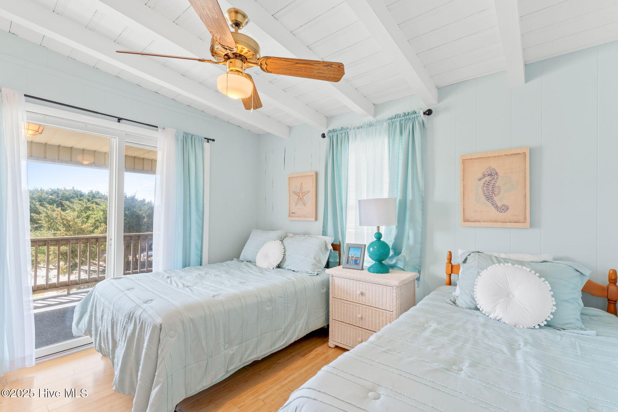 5416 W Beach Drive Property Photo 15