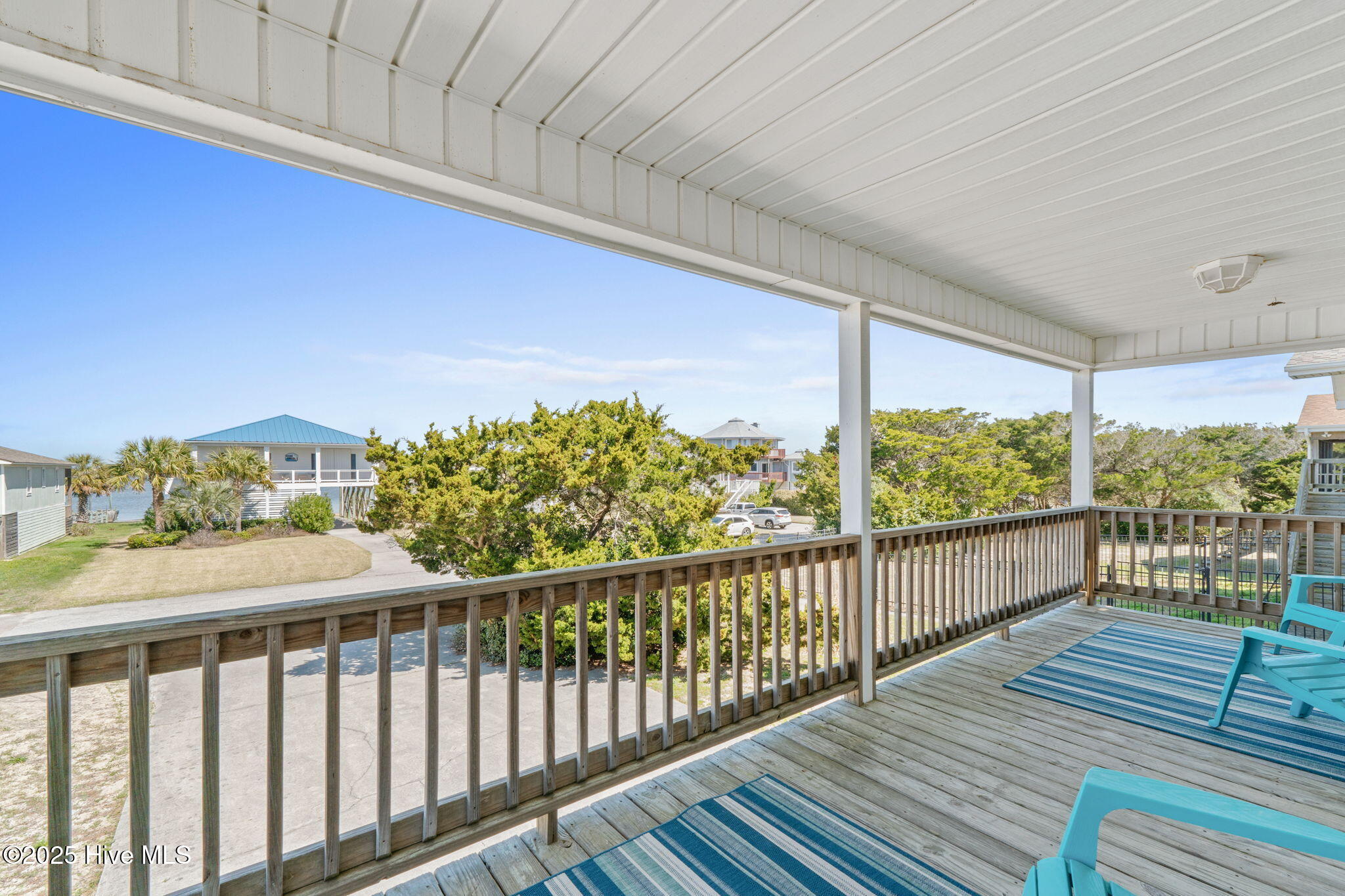 5416 W Beach Drive Property Photo 21