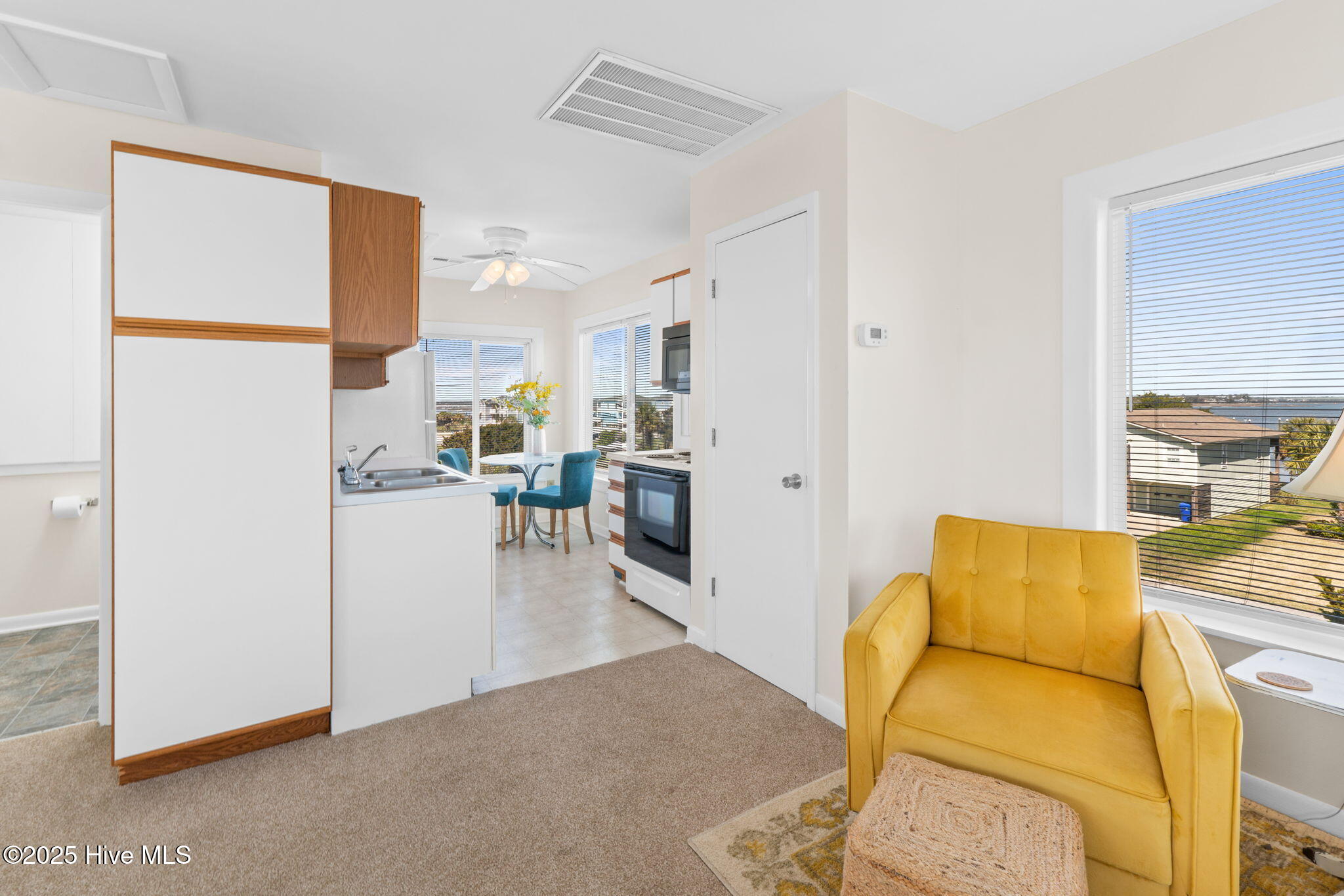 5416 W Beach Drive Property Photo 29