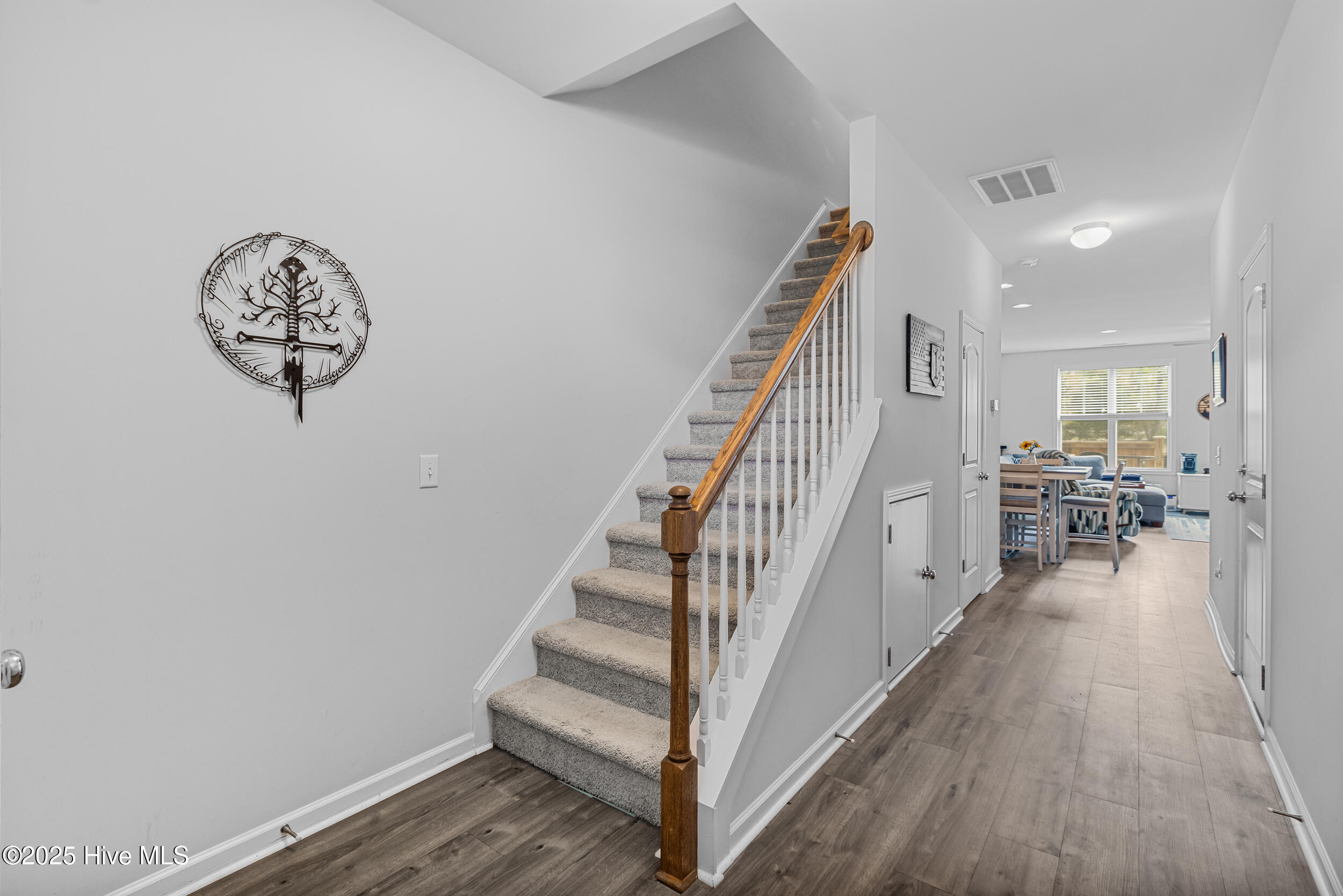 20 Aspen Road Property Photo 4