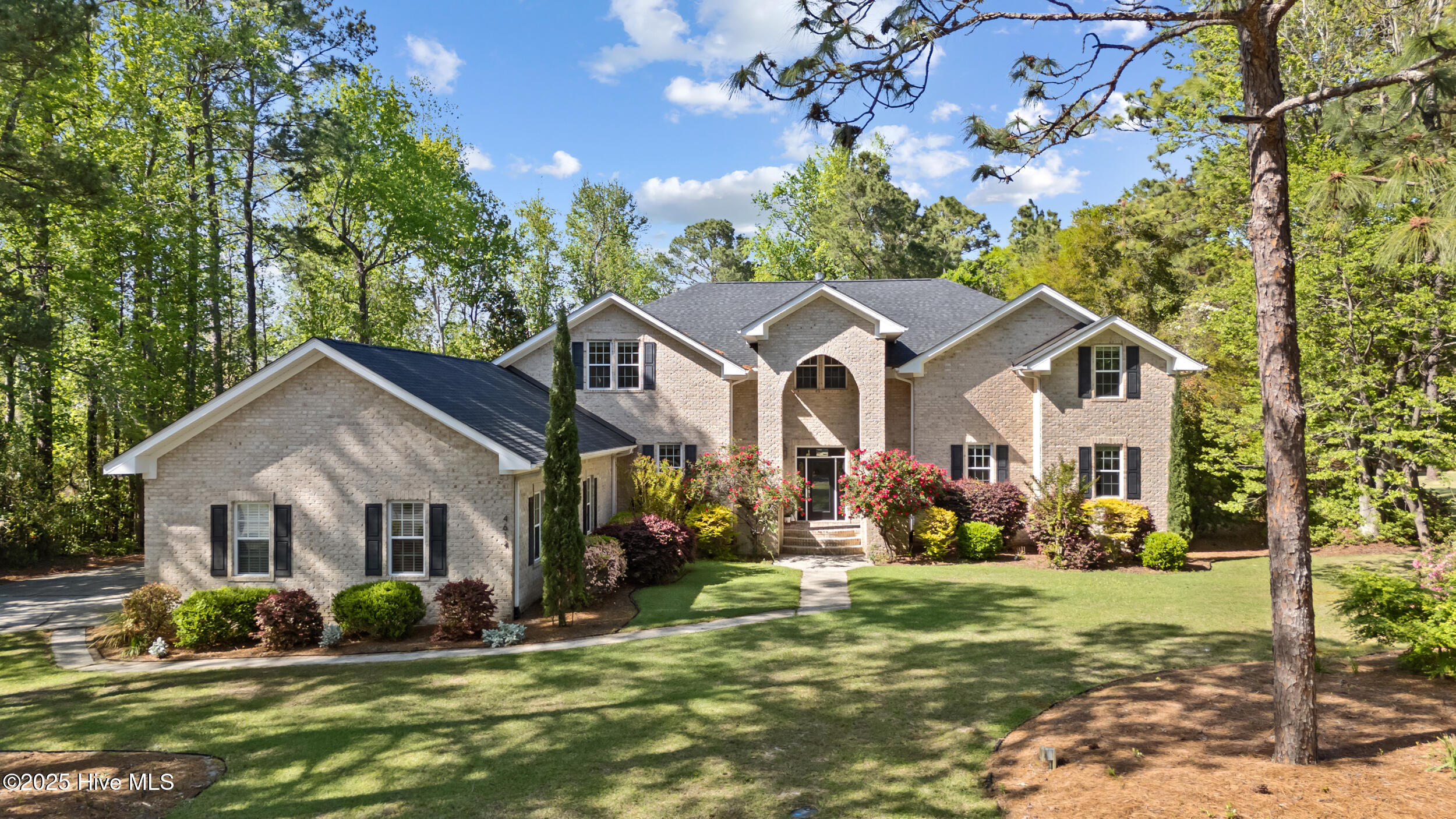 4614 Bentley Drive Property Photo
